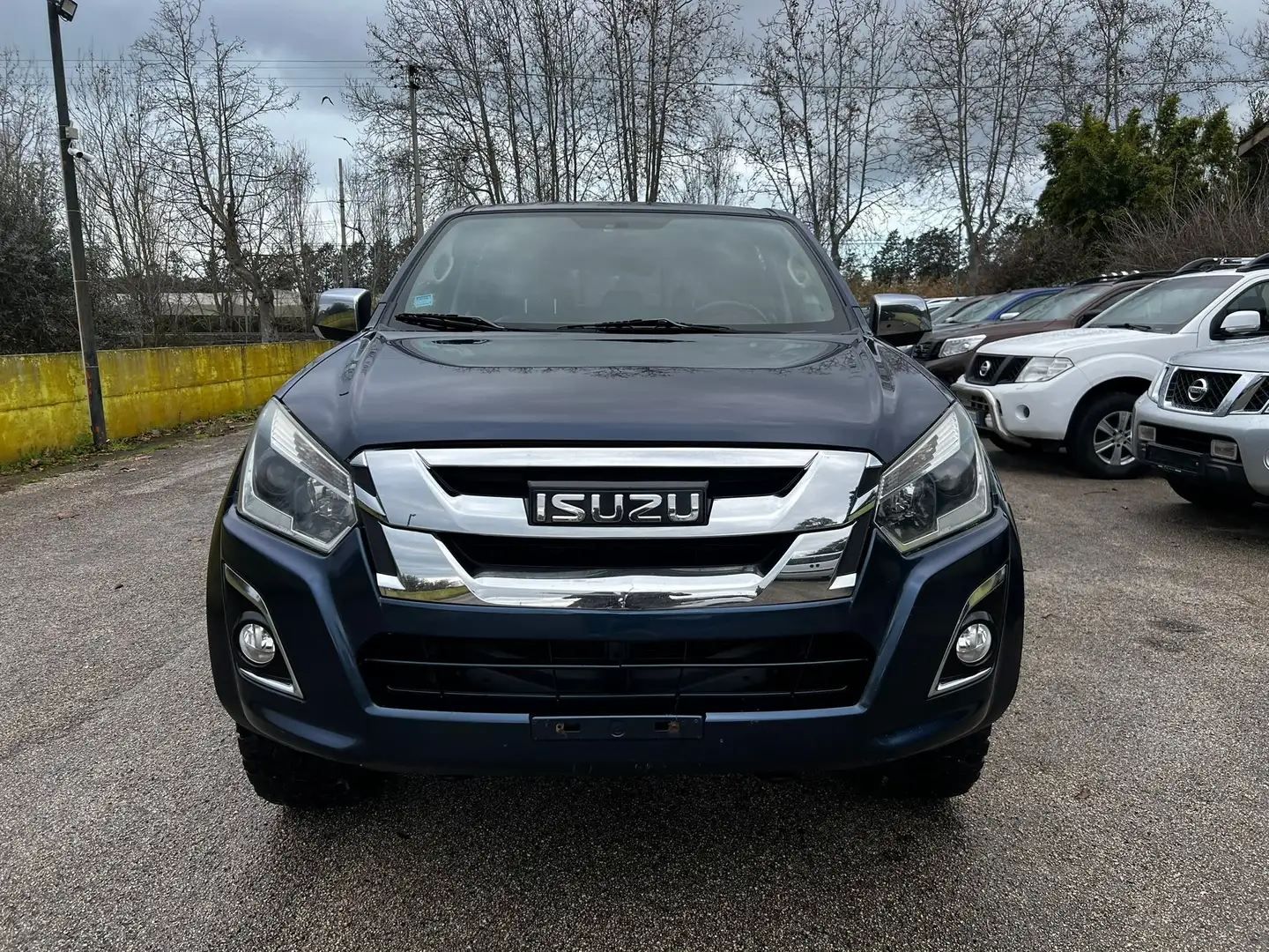Isuzu D-Max IVA COMPRESA Bleu - 2