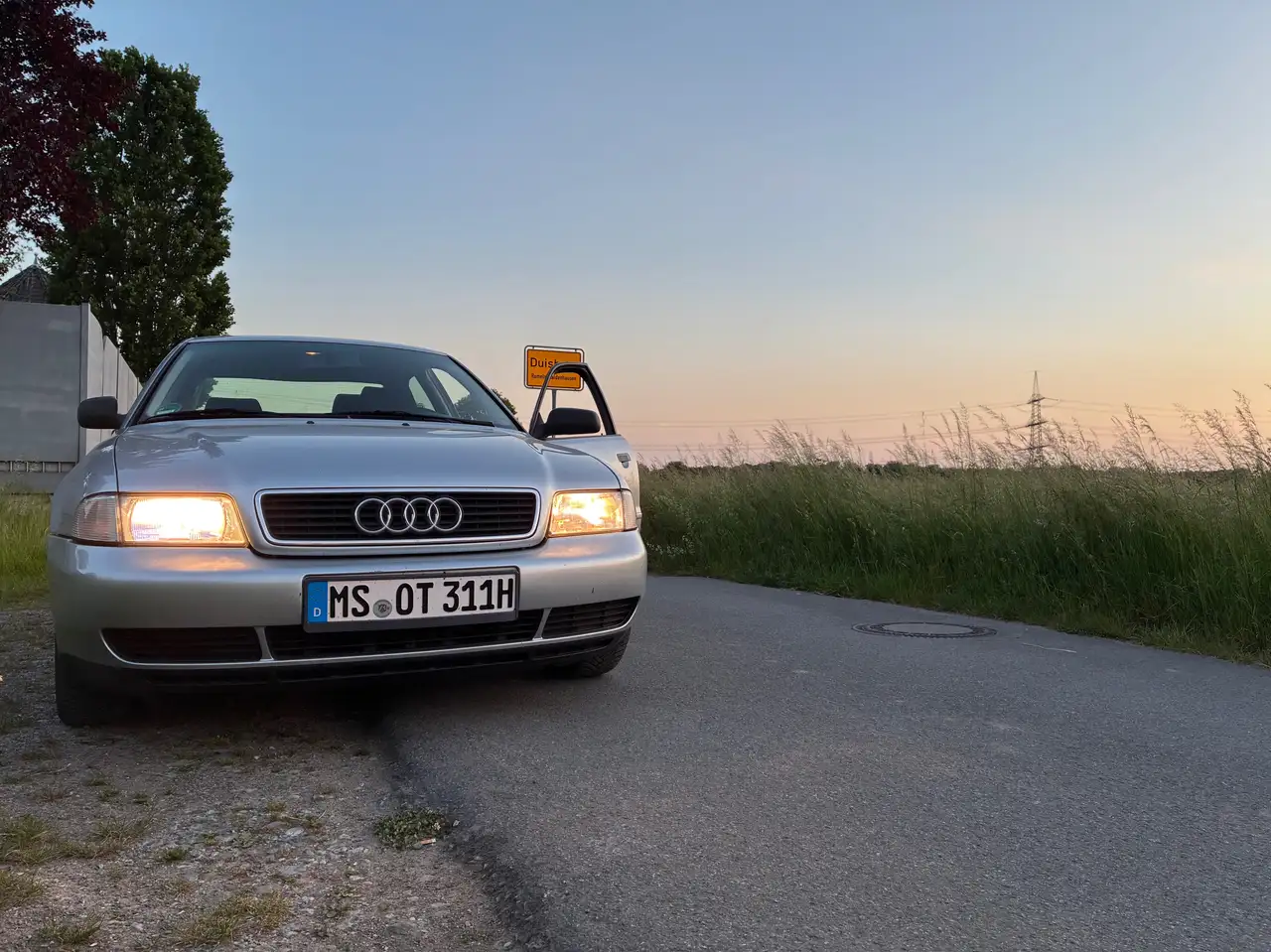 Audi A4 1.8, foto 1