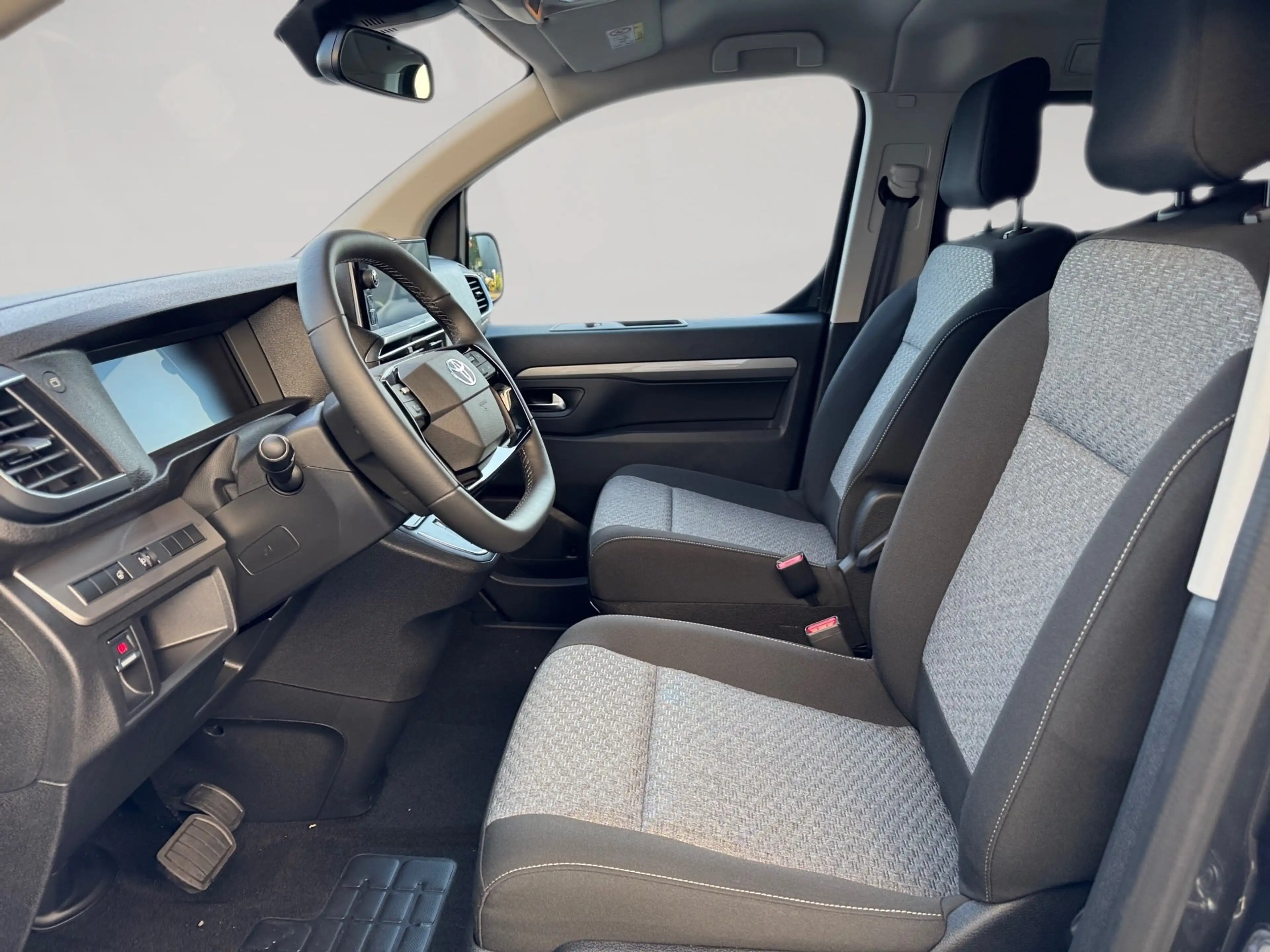 Toyota Proace Verso L1 5-türig Teamplayer 2.2L Diesel 8 — photo 7