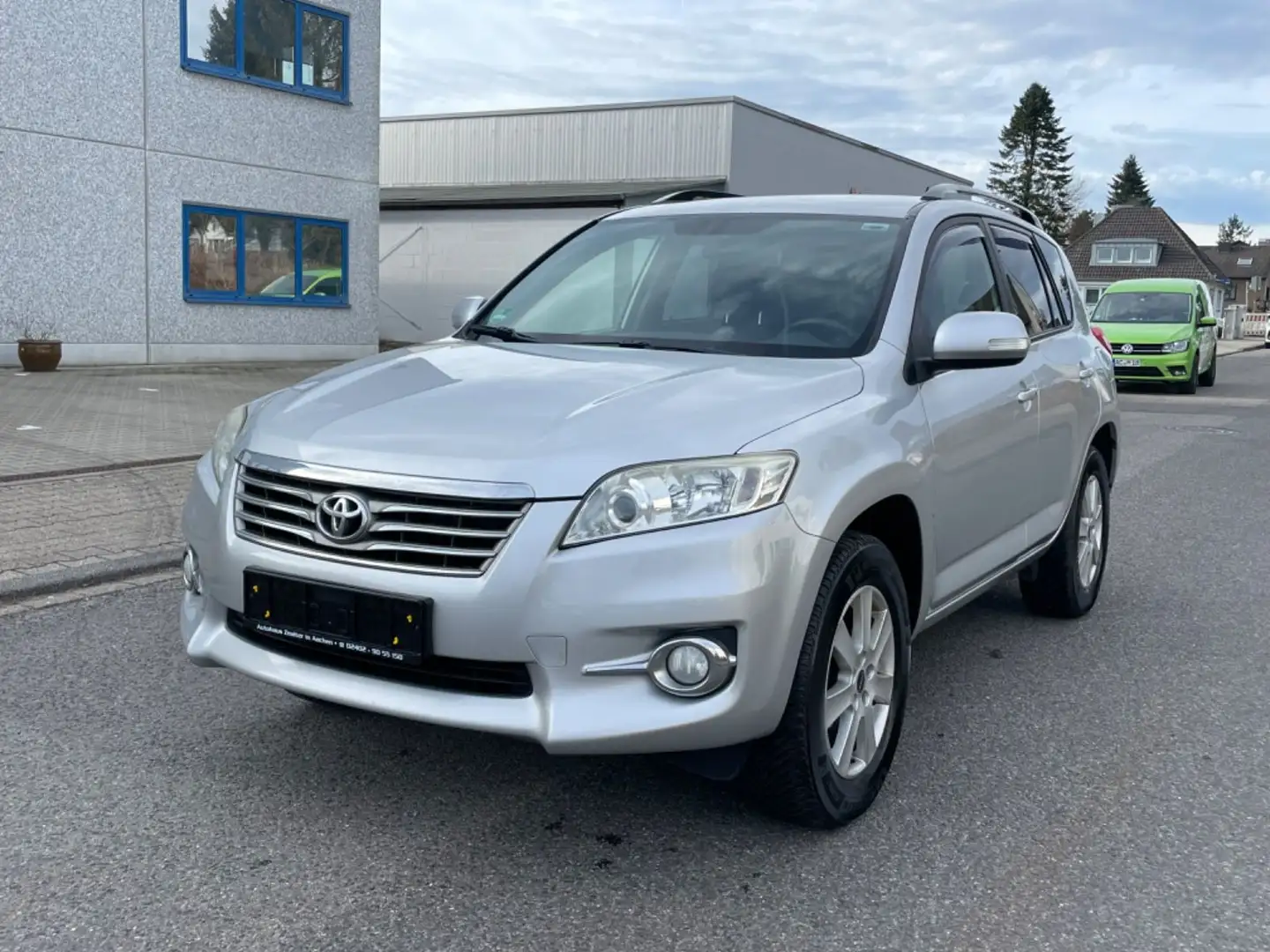 Toyota RAV 4 RAV4 Life Silber - 2