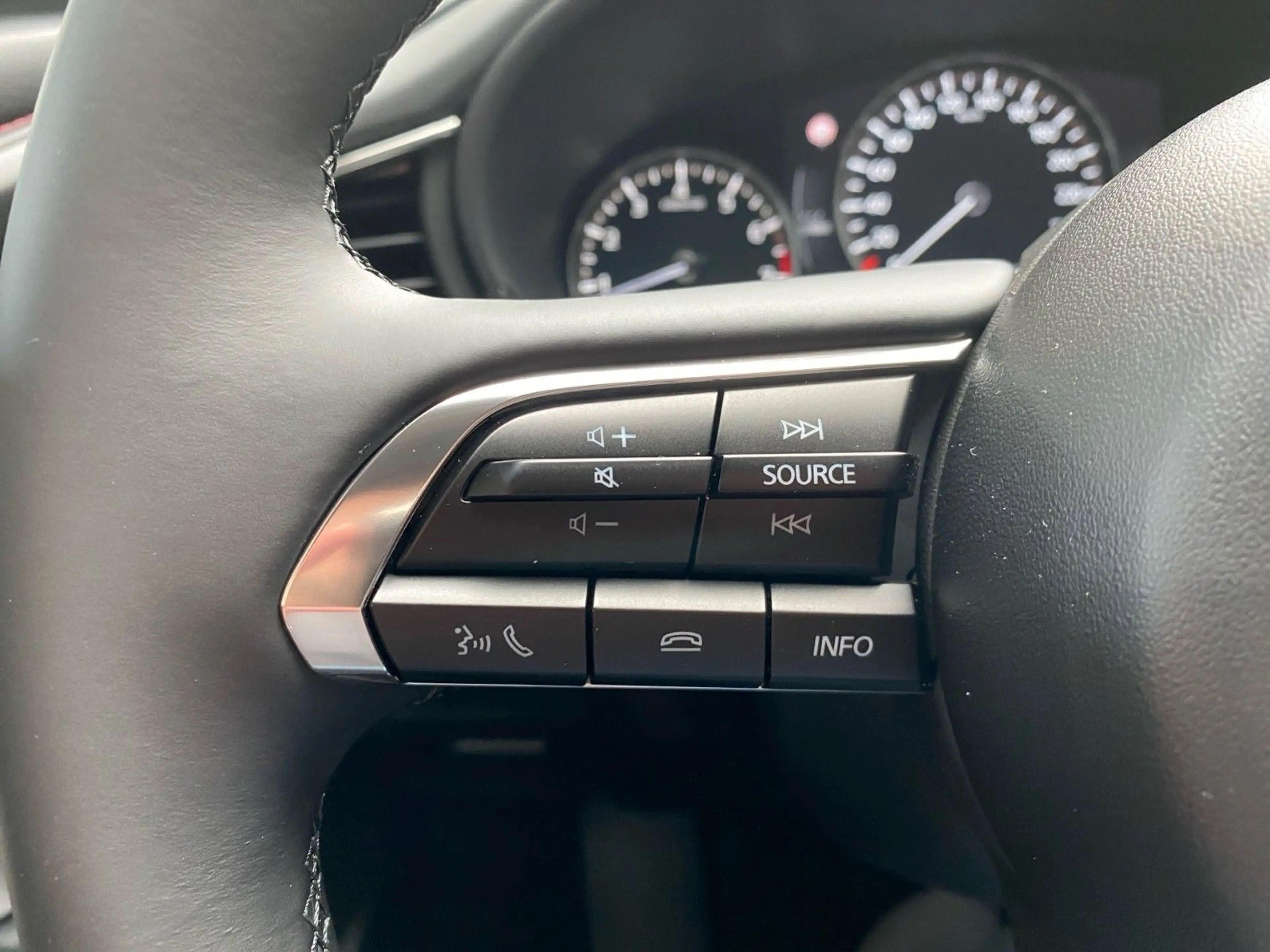Mazda CX-30 Homura Automatik — photo 11