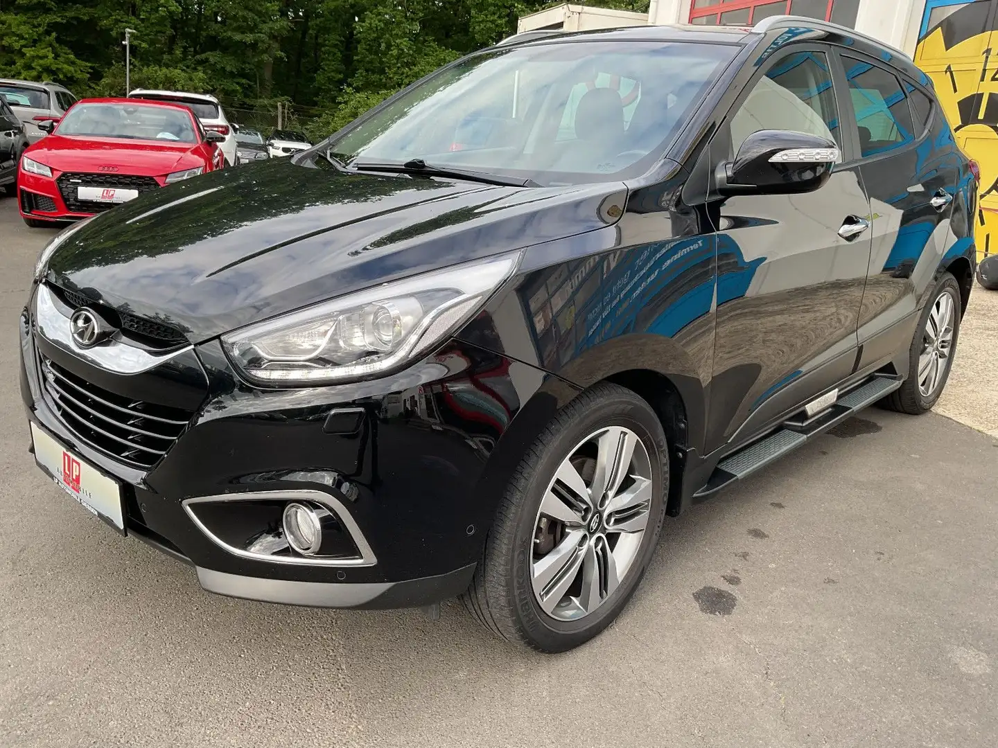 Hyundai TUCSON ix35 Aut.Premium AWD 4x4 Leder Xenon AHK Kamera Black - 1