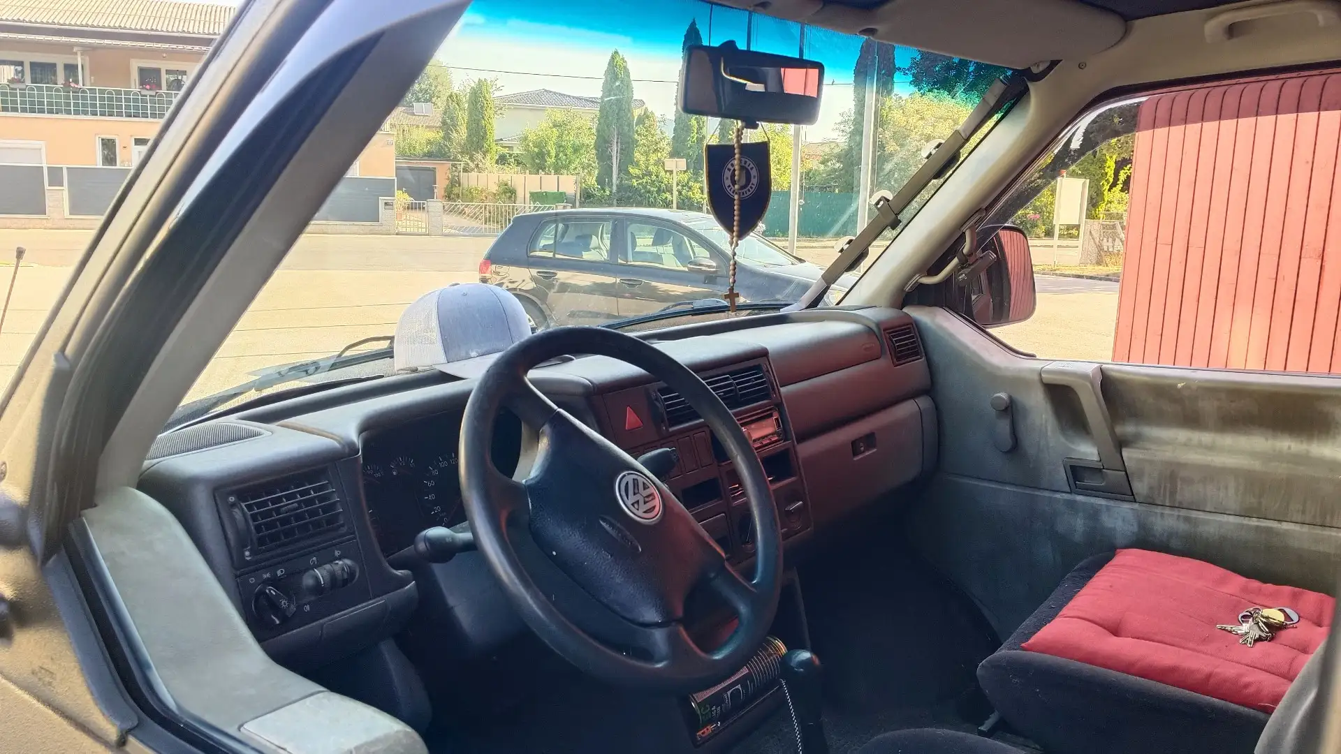 Volkswagen Transporter Kastenwagen 2,5 TDI Schwarz - 2