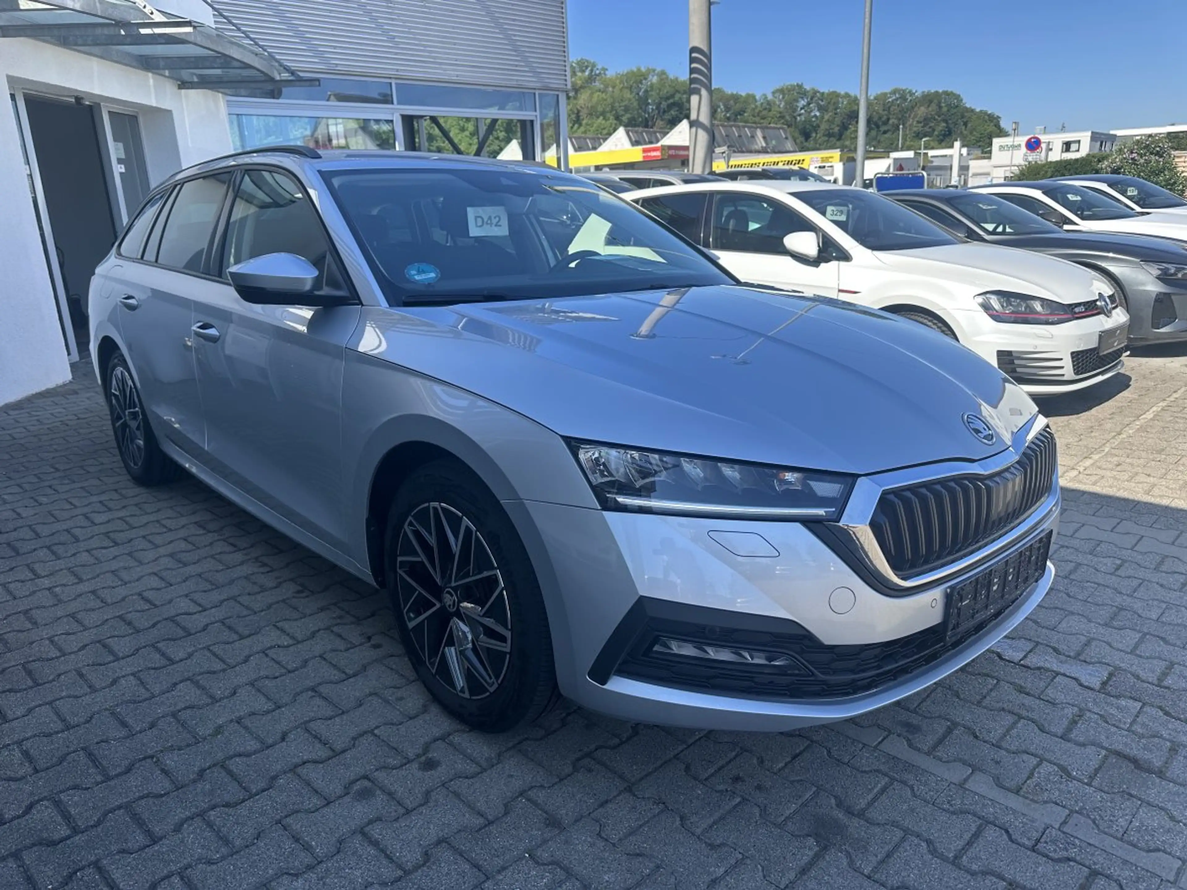 Skoda Octavia Combi 2.0TDI CLEVER LED*KAMERA*17-ZOLL — photo 4