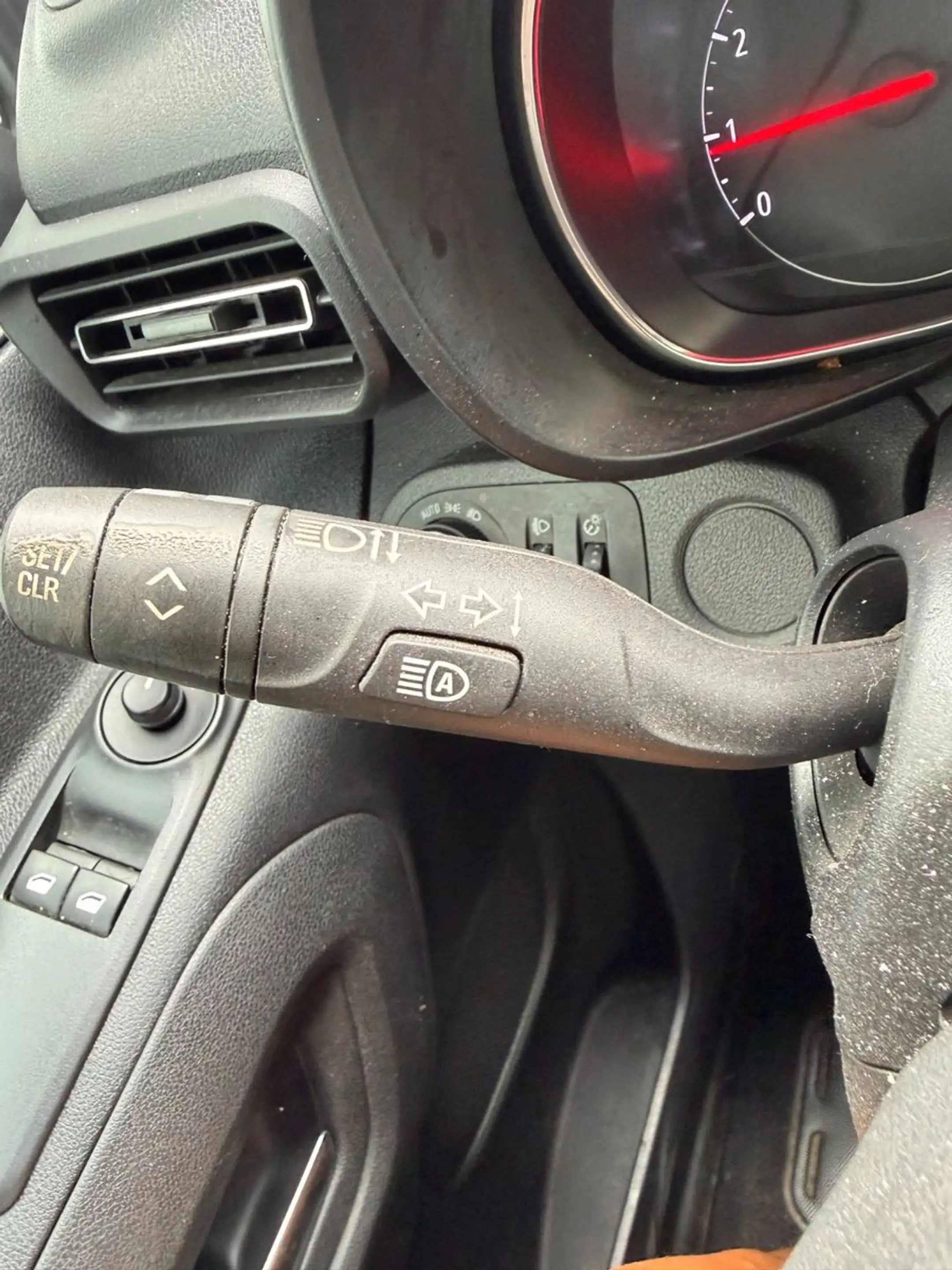 Opel Combo Life 1 Hand unfallfrei — photo 5