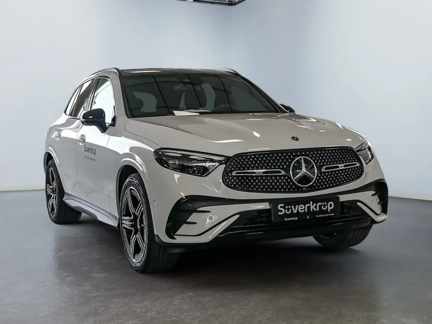 Mercedes-Benz GLC 300 d 4M AMG BURM NIGHT MEMO 360 AHK DISTR Weiß - 2