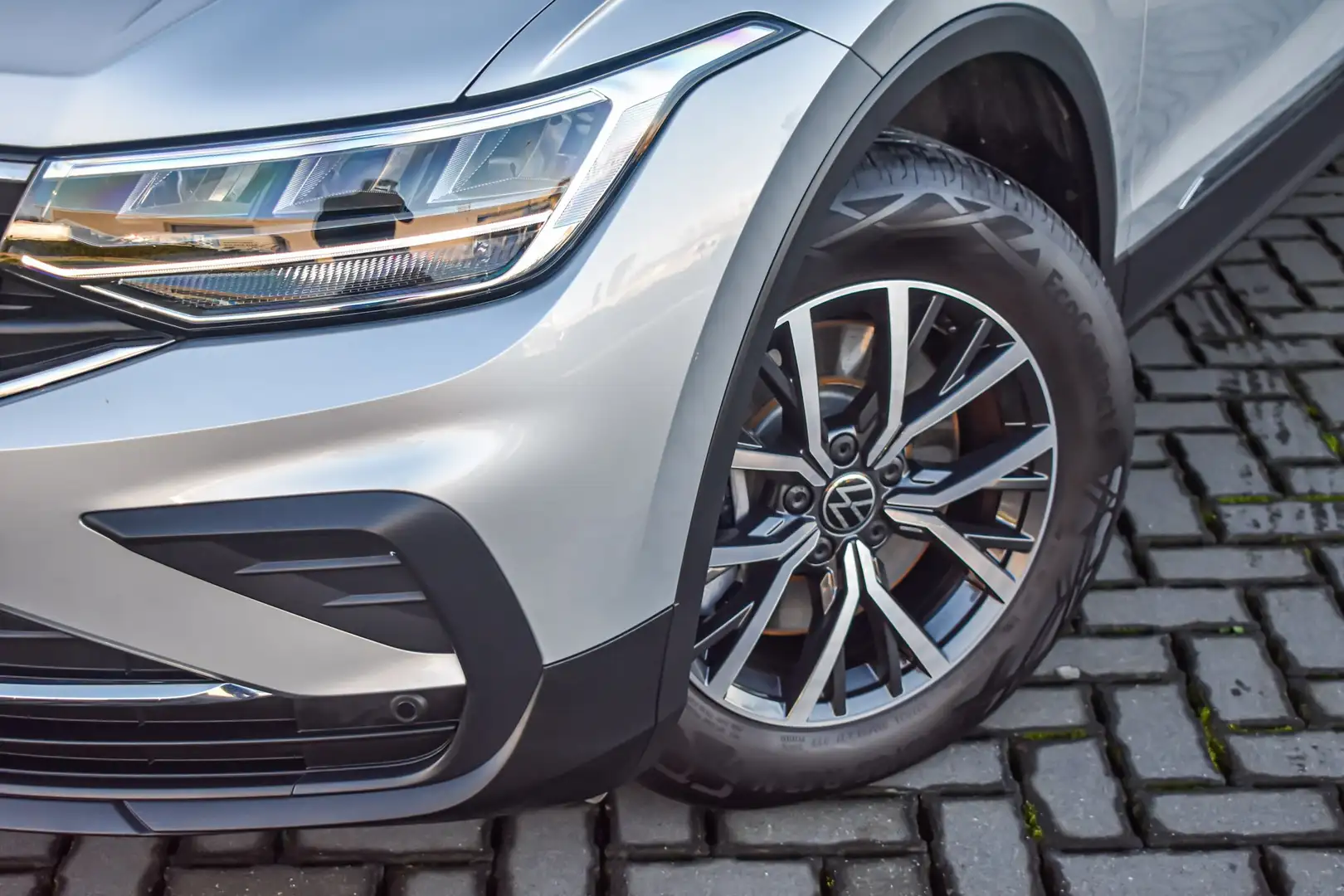 Volkswagen Tiguan Tiguan 1.4 eHybrid OPF DSG Life Carplay Android Grau - 2