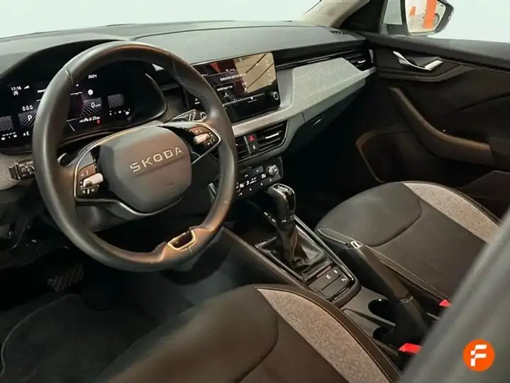 Škoda Kamiq 1.0 TSI DSG Selection 2025, foto 11