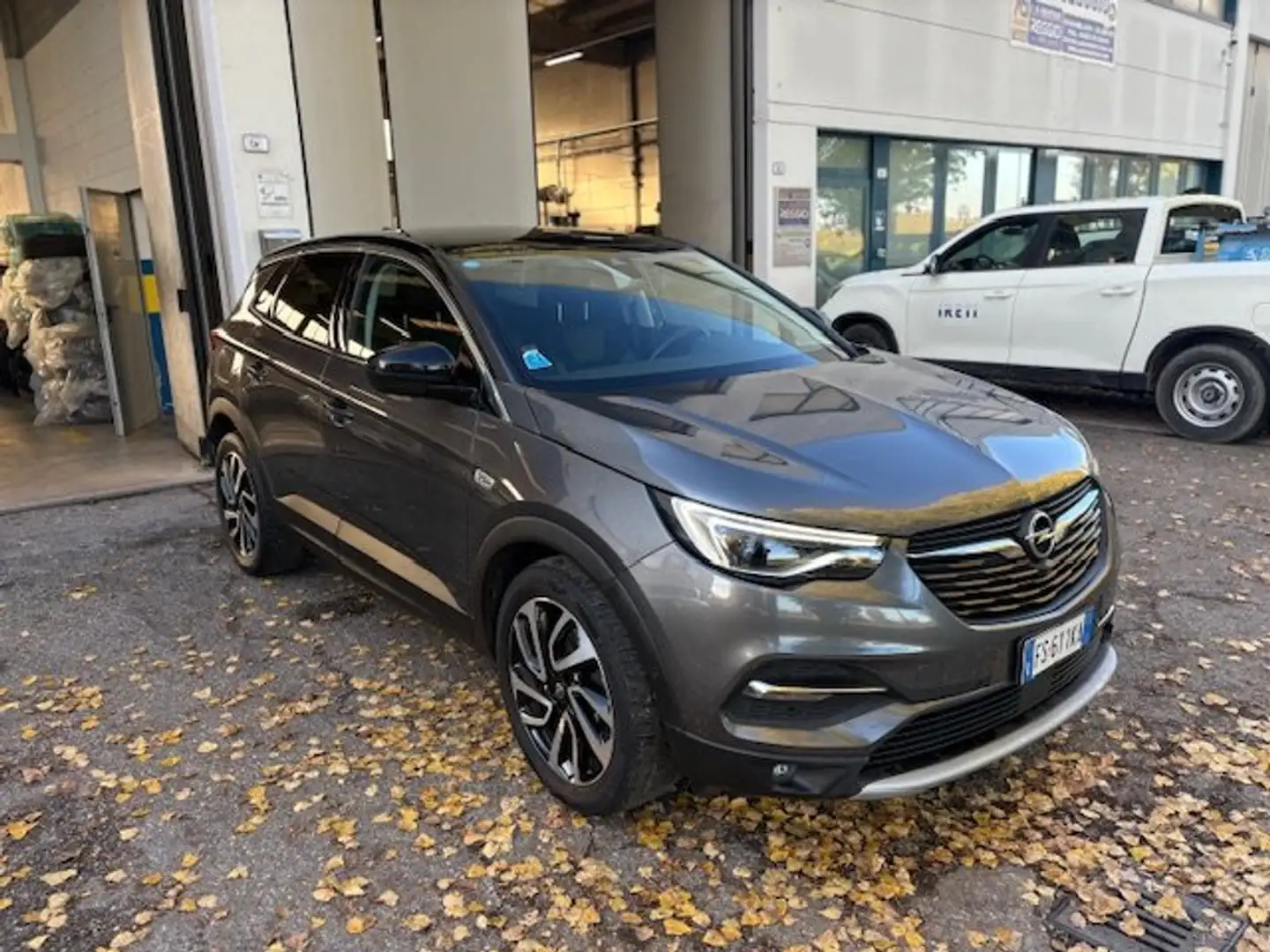 Opel Grandland X Grandland X 1.2 Innovation s&s +TETTO Grigio - 2