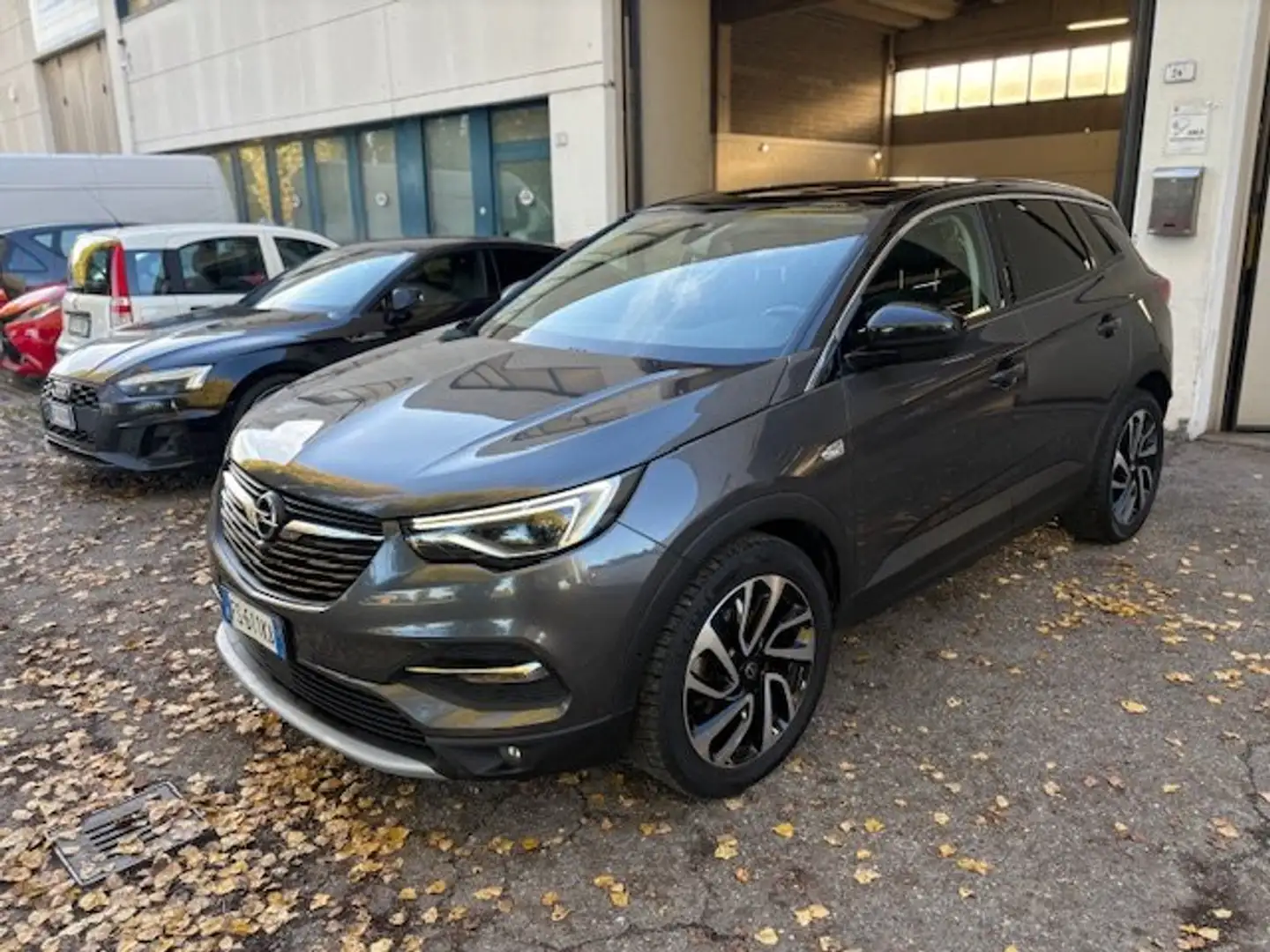 Opel Grandland X Grandland X 1.2 Innovation s&s +TETTO Grigio - 1