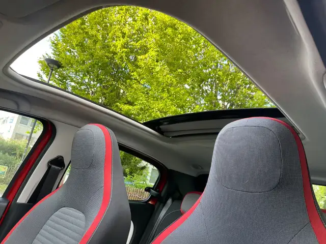 Renault Twingo view 10
