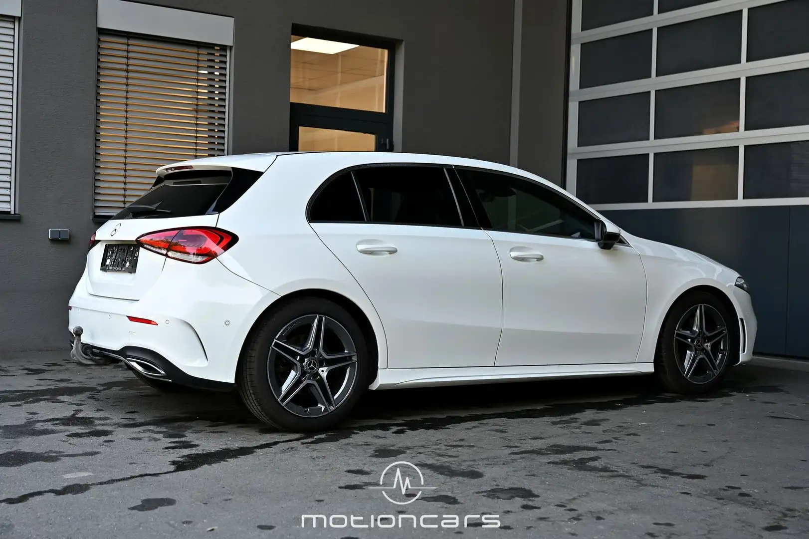 Mercedes-Benz A 200 A-Klasse A 200 AMG Line Pickerl NEU Alb - 2