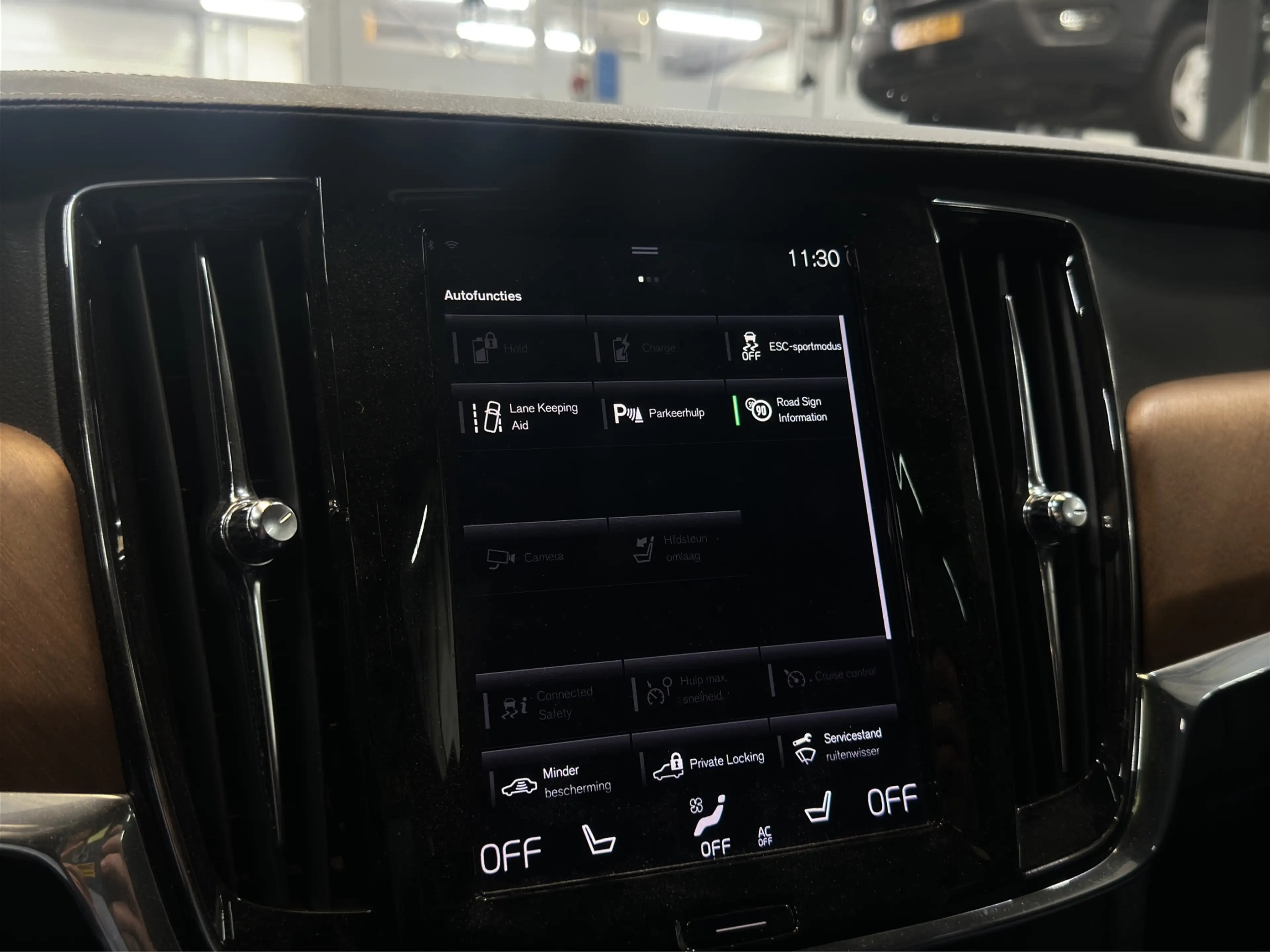 Volvo V90 2.0 T8 AWD Inscription |Panoramadak| Stoel/stuurve — photo 19