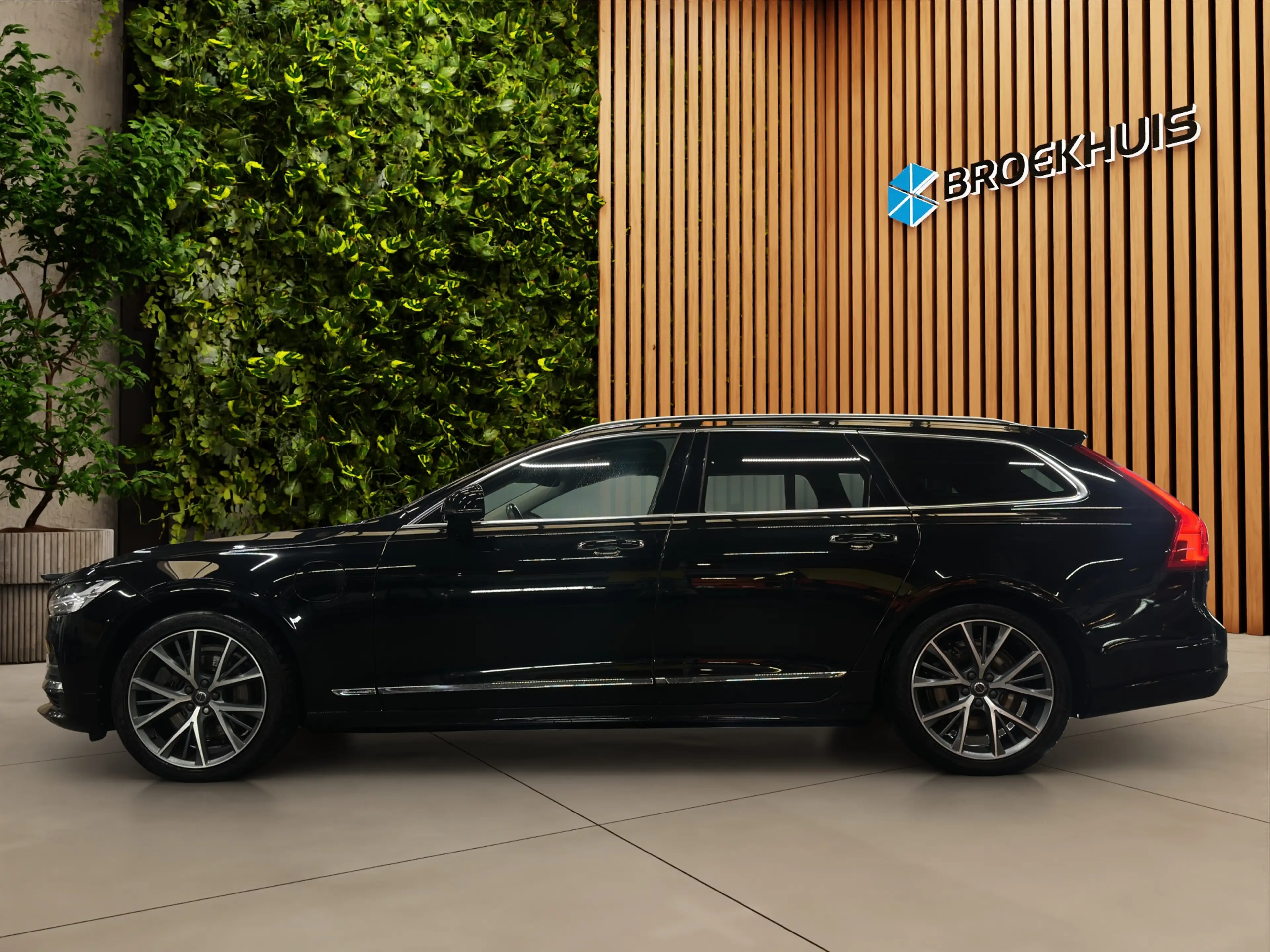 Volvo V90 2.0 T8 AWD Inscription |Panoramadak| Stoel/stuurve — photo 4