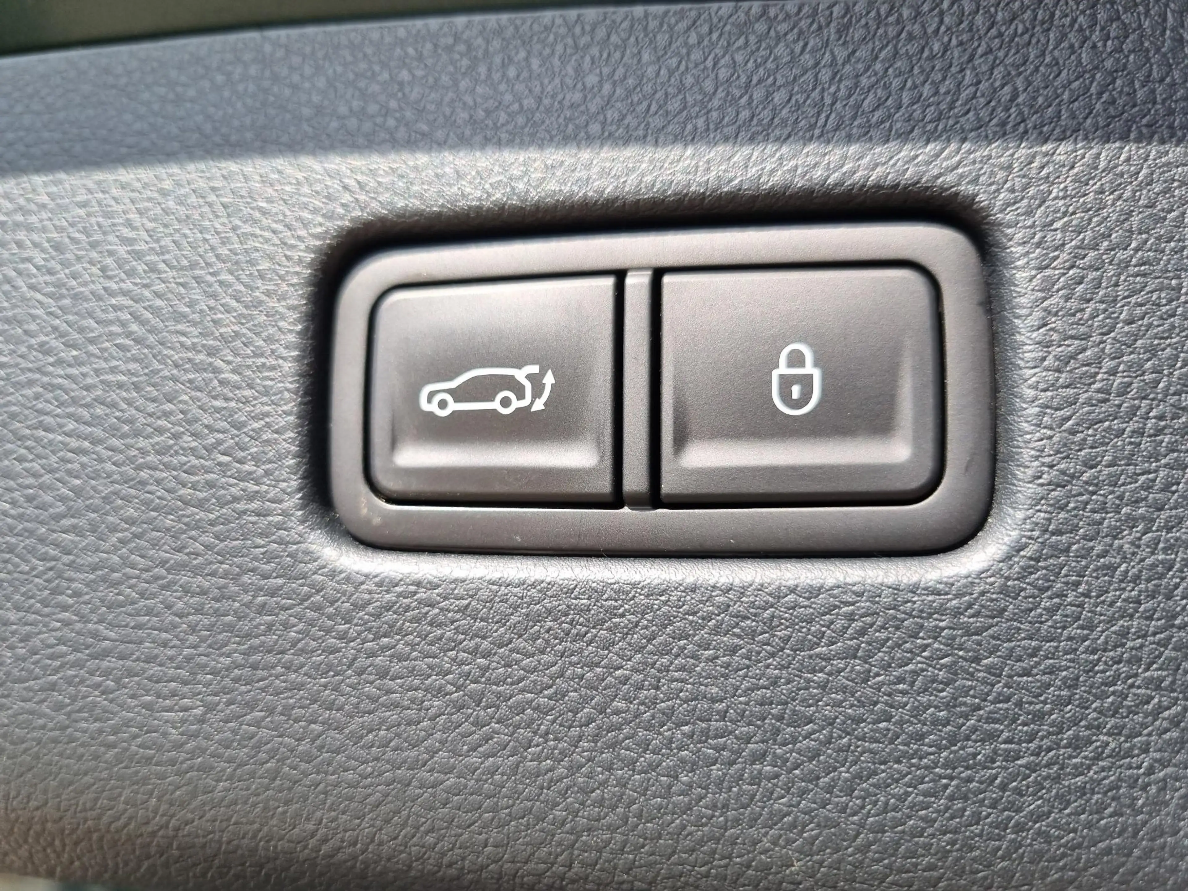 Hyundai Genesis Electrified GV70 AWD Sport 490pk Dual Motor / NAPP — photo 23