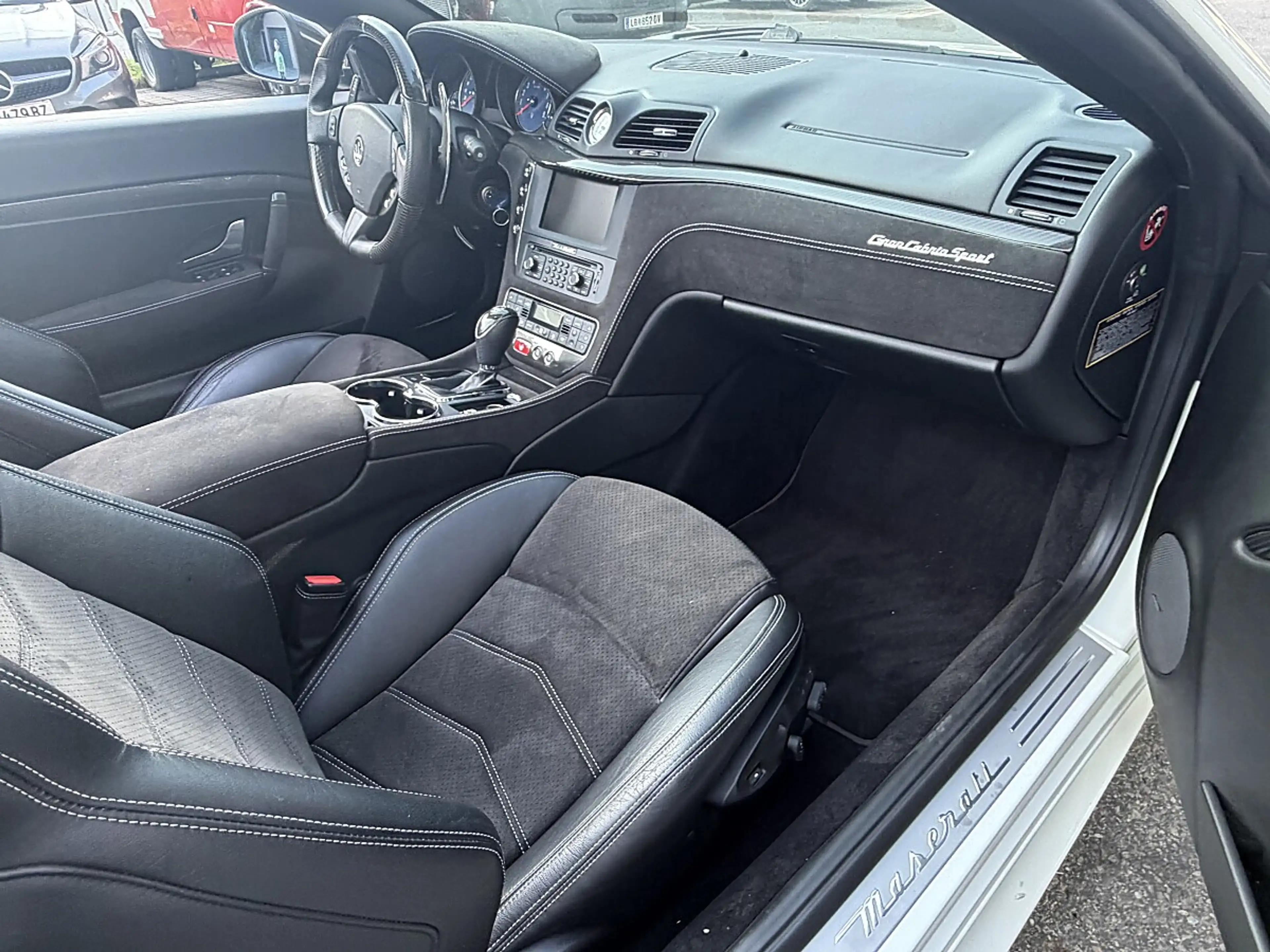 Maserati GranCabrio Gran Cabrio 4.7 V8 MC Carbon! — photo 13