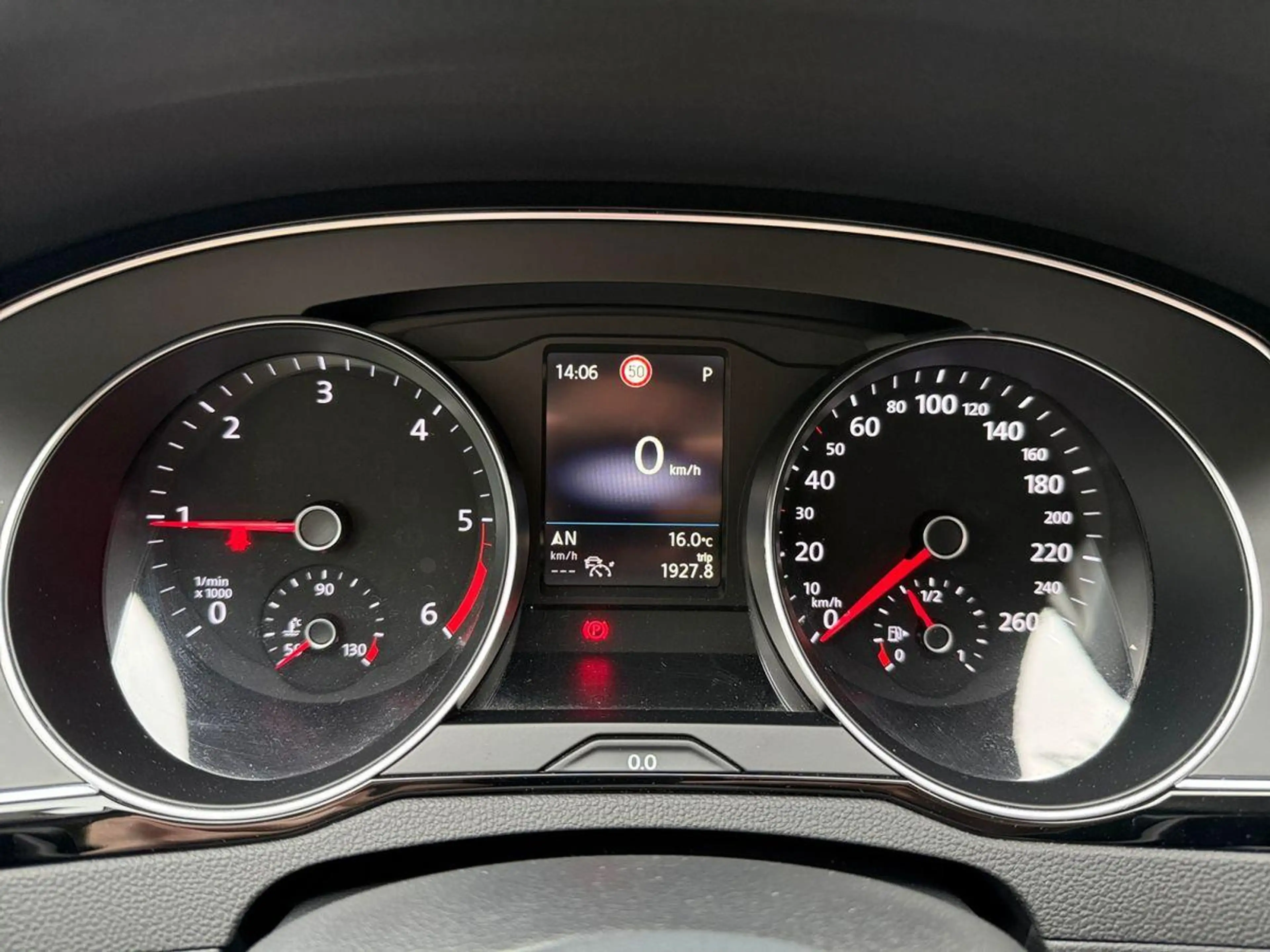 Volkswagen Passat Variant Business 2.0 TDI Android Auto Met — photo 8