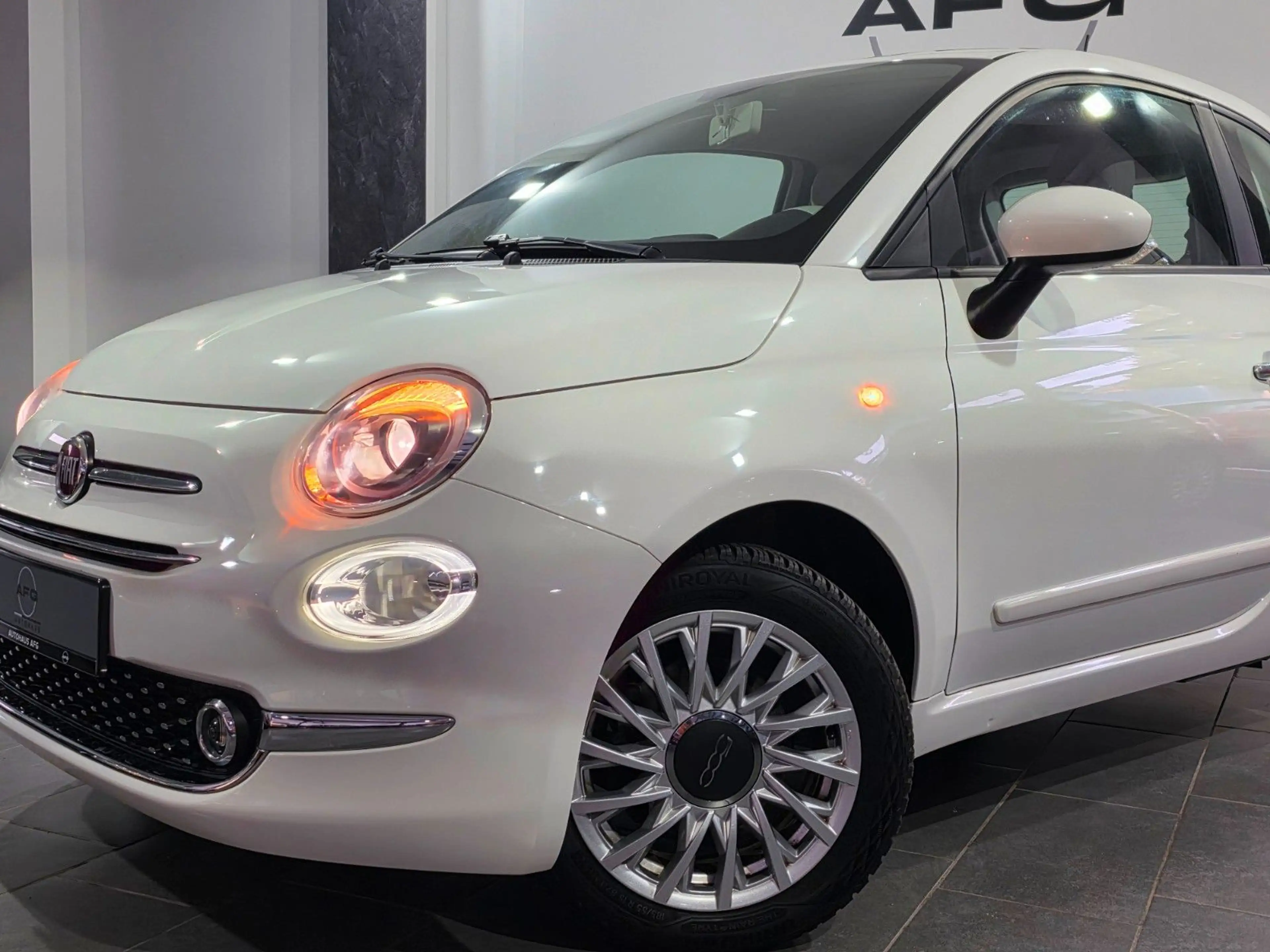 Fiat 500 *AUTOMATIK*CARPLAY* — photo 9