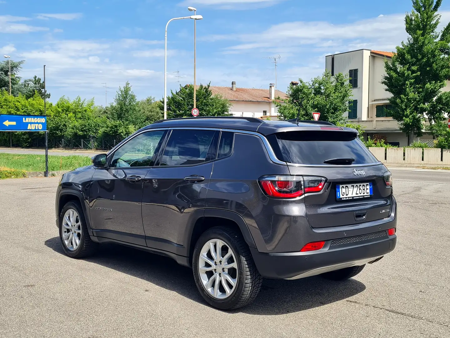 Jeep Compass 1.3 Turbo T4 Limited 2wd 150 CV  DDCT Gris - 2