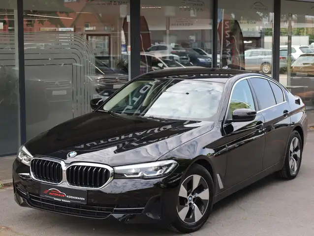 BMW 5 Series view 2