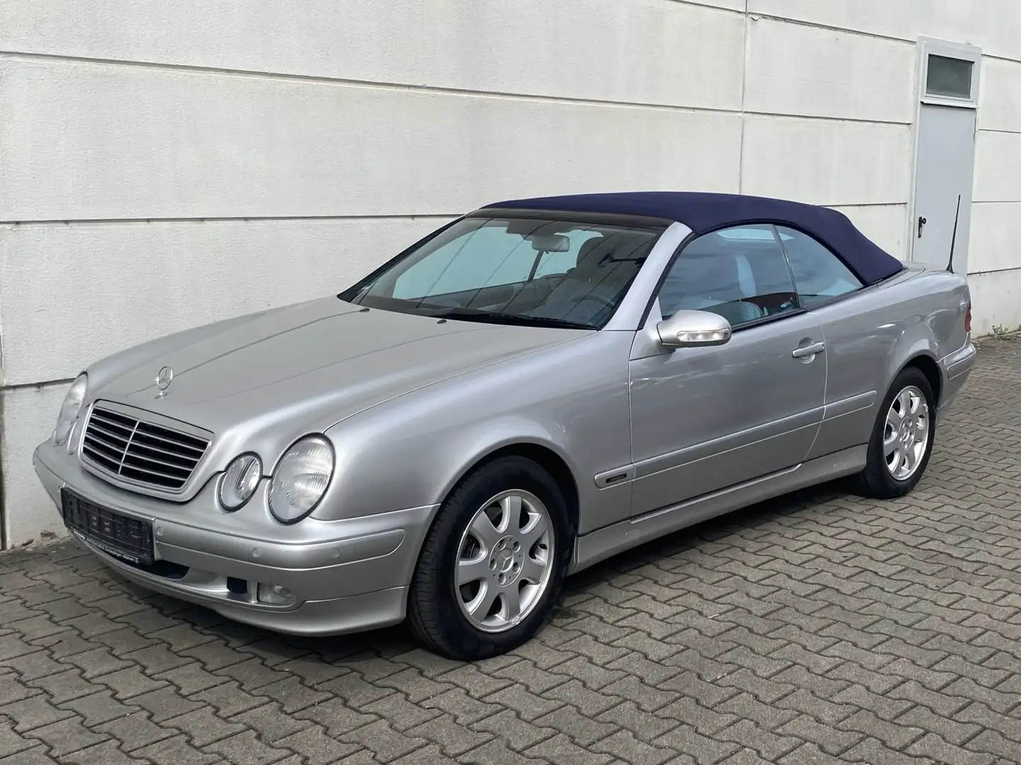 Mercedes-Benz CLK 230 230 Kompressor Cabriolet Avantgarde 2.Hand Mmry Bo Silber - 2