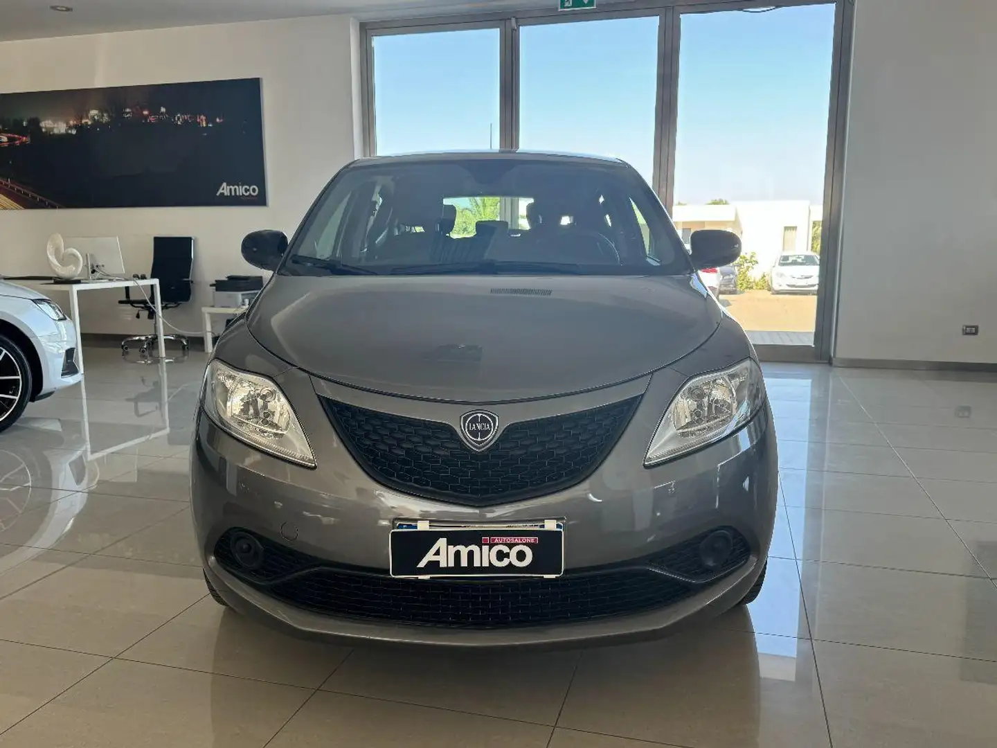 Lancia Ypsilon 1.2 69 CV 5p. S&S Platinum 20.000 Km Сірий - 2