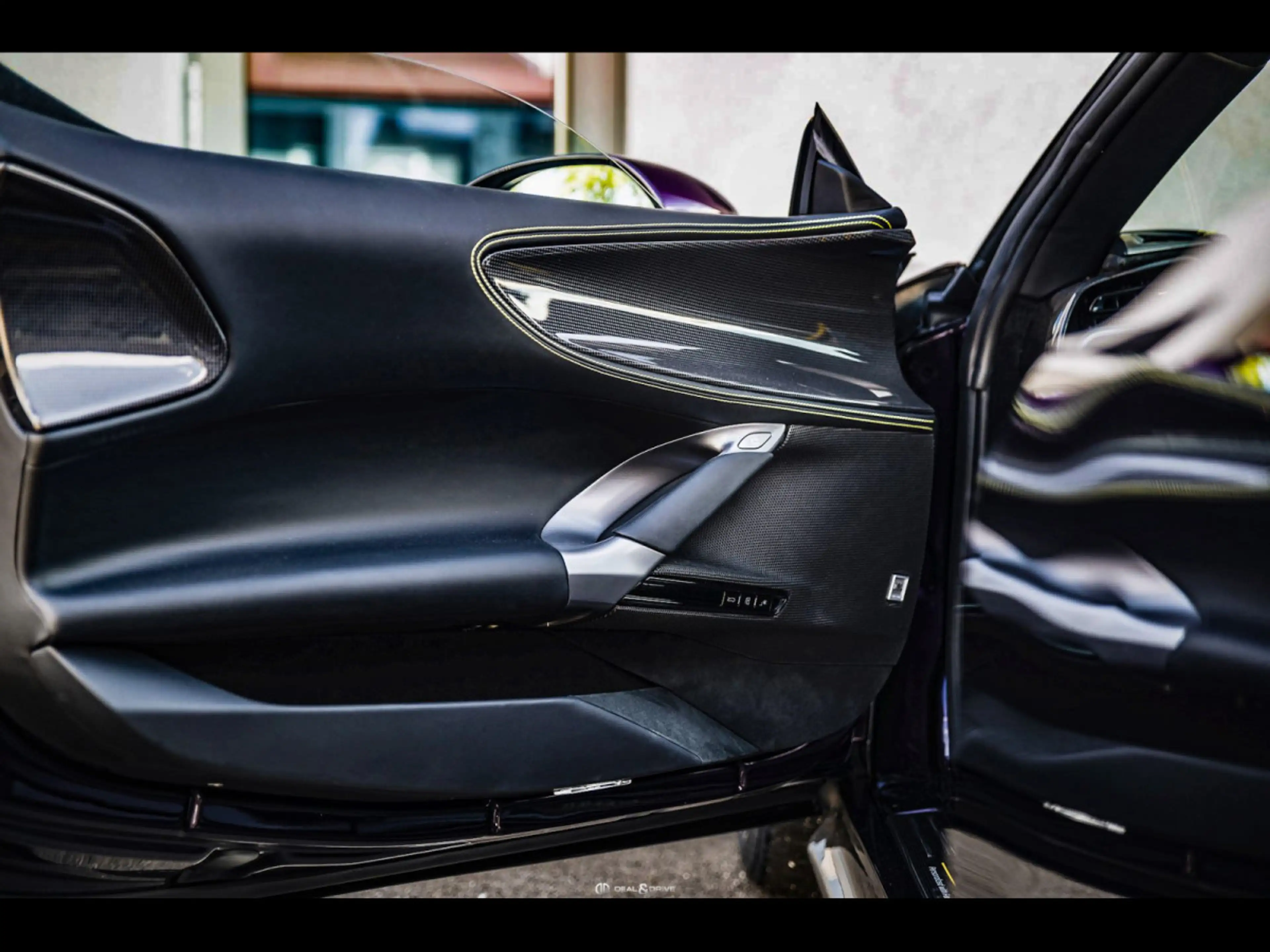 Ferrari SF90 Spider ATELIER°WARRANTY 11/29°FULL CARBON°IMMAT.FR°RETROF — photo 11