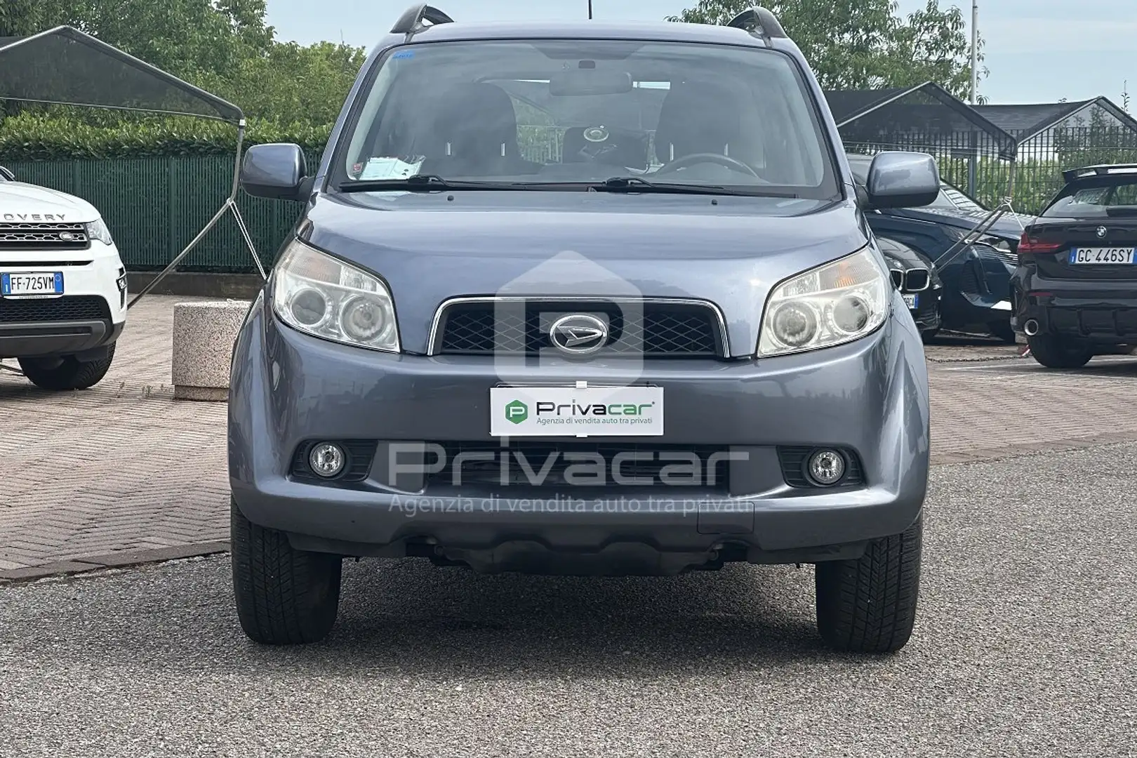 Daihatsu Terios Terios 1.5 4WD SXA Silber - 2