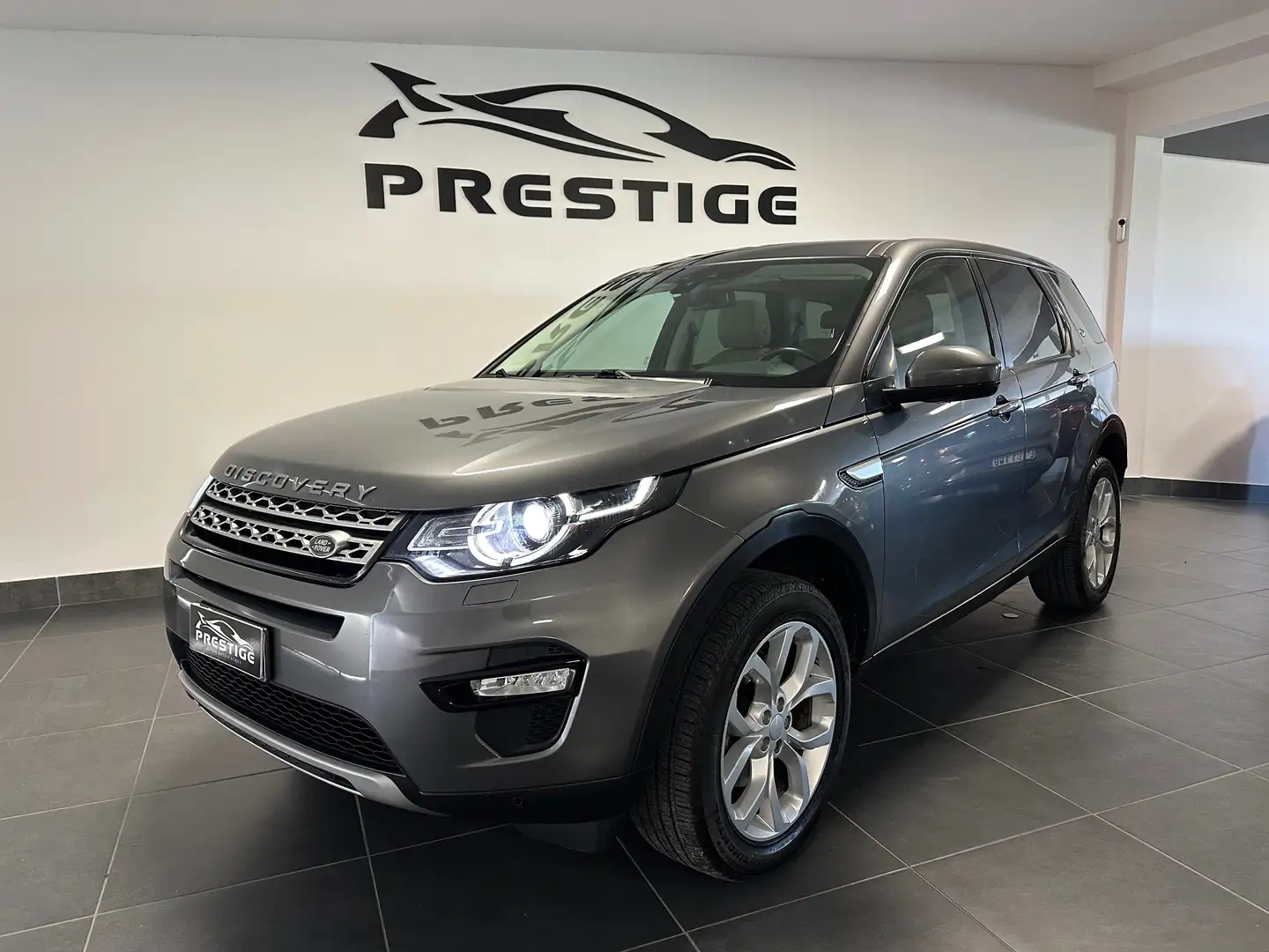 Land Rover Discovery Sport DISCOVERY SPORT 2.0 TD4 HSE 4WD LUXURY 150cv AUTOM Szürke - 2