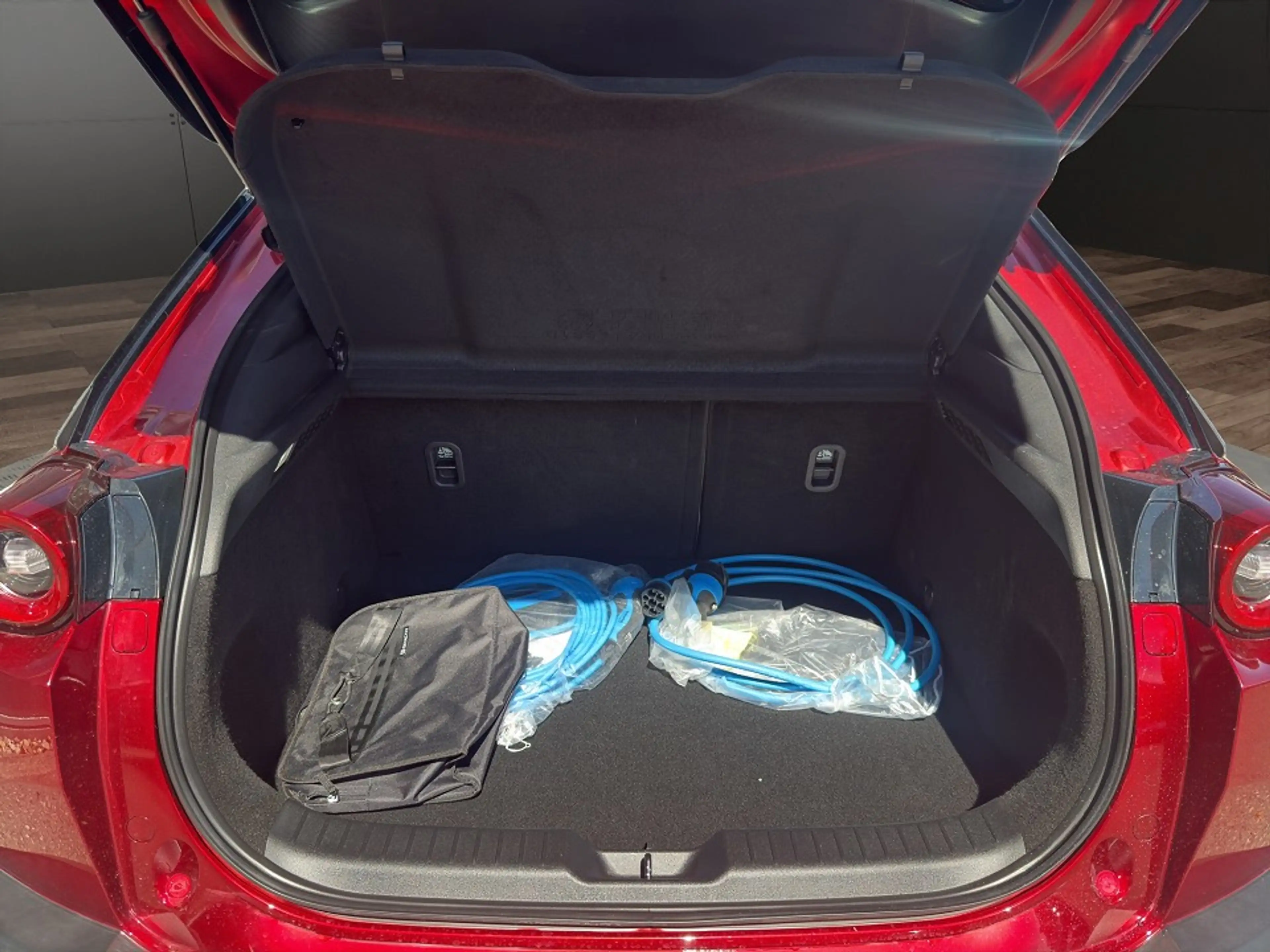 Mazda MX-30 35,5 kWh 145PS AdVantage MC+ ACAA+KAMERA+KLIMA+NAV — photo 10