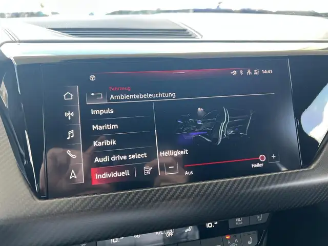 Audi e-tron GT view 28