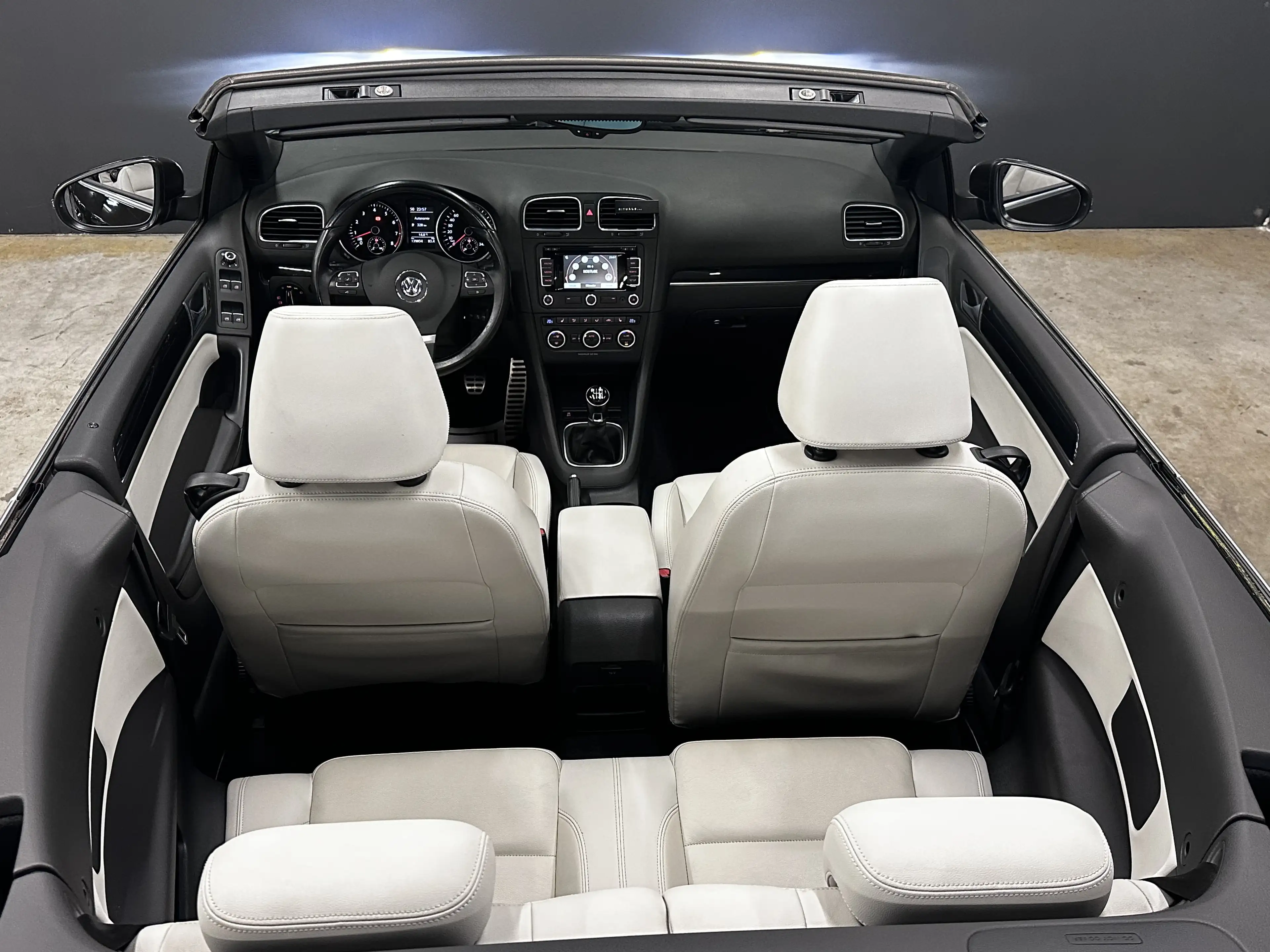 Volkswagen Golf Cabriolet Golf Cabriolet 1.2 TSI Xenon - Cuir - — photo 13