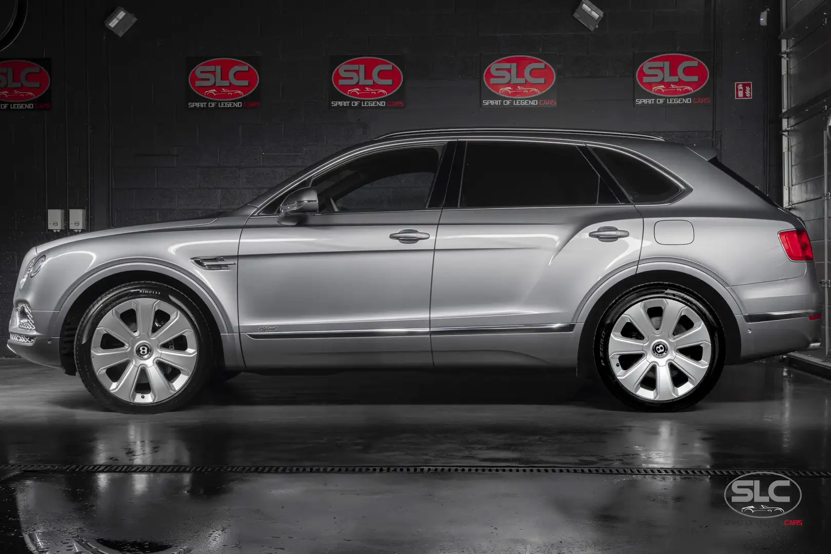 Bentley Bentayga Bentayga Hybrid Mulliner Argent - 2