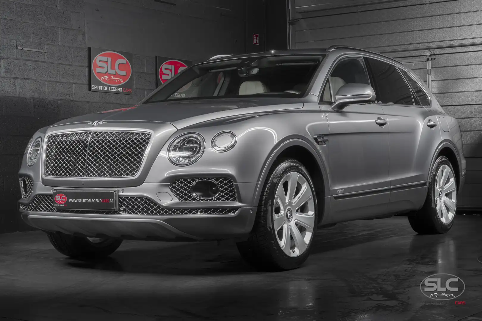 Bentley Bentayga Bentayga Hybrid Mulliner Argent - 1