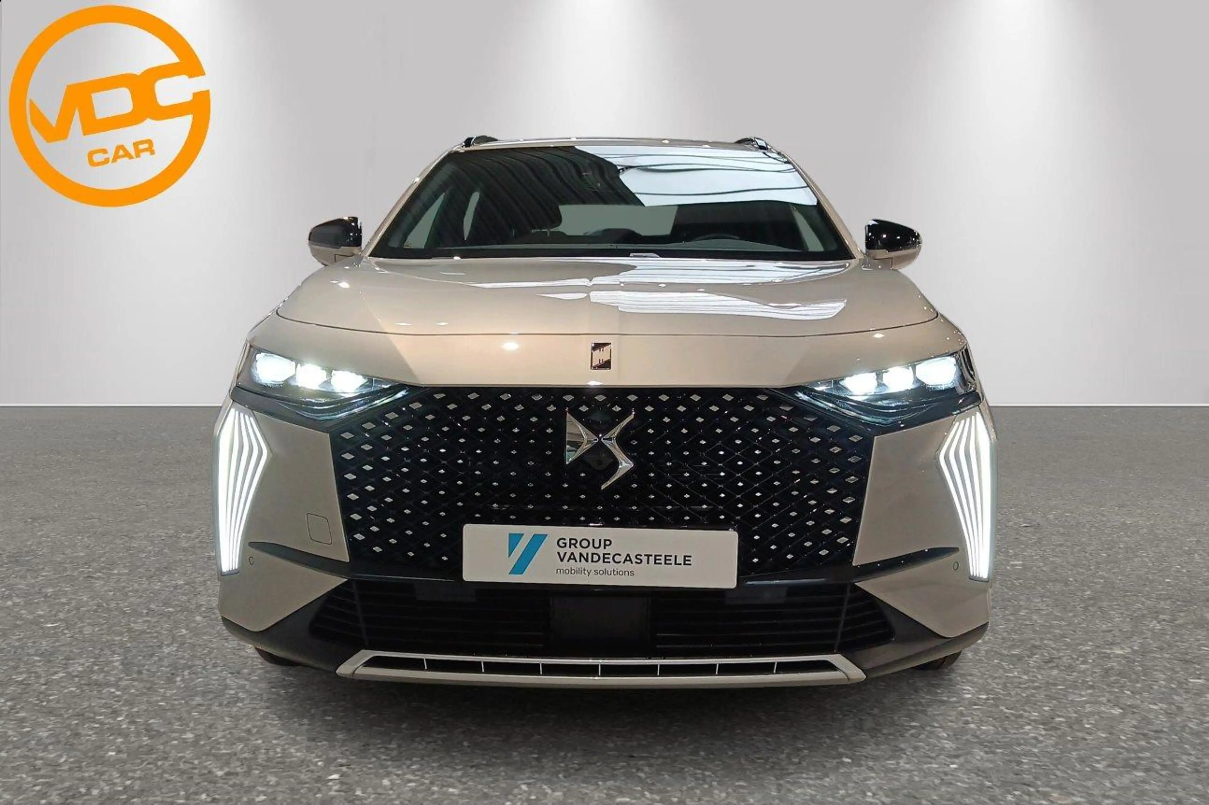 DS Automobiles DS 7 PLUG-IN HYB 225 EDITION FRANCE — photo 5