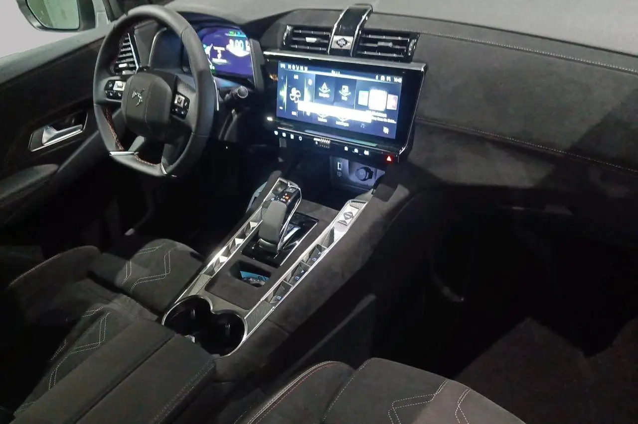 DS Automobiles DS 7 2025