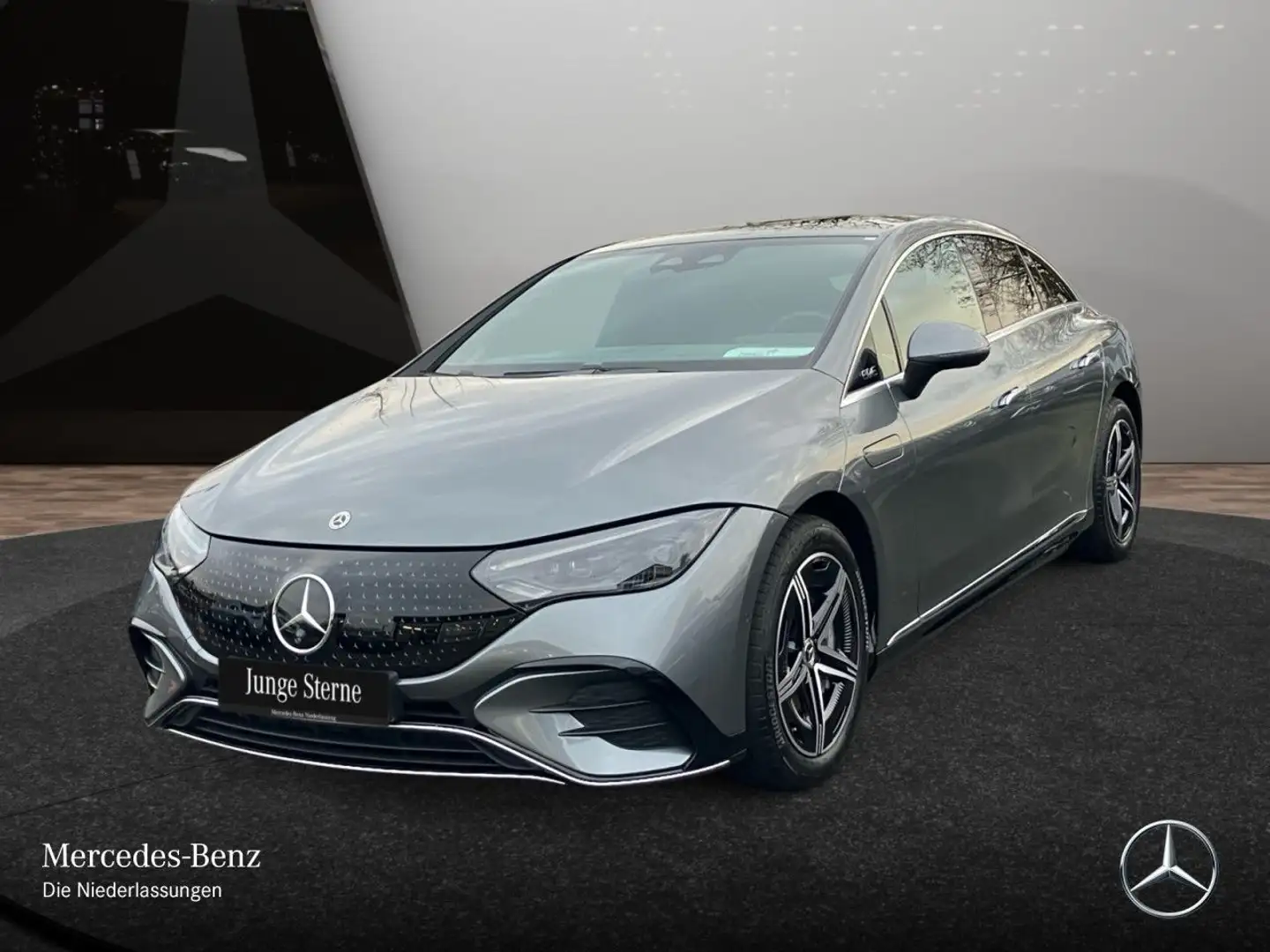 Mercedes-Benz EQE 300 AMG Fahrass 360° Pano Burmester Distr. PTS Grau - 2