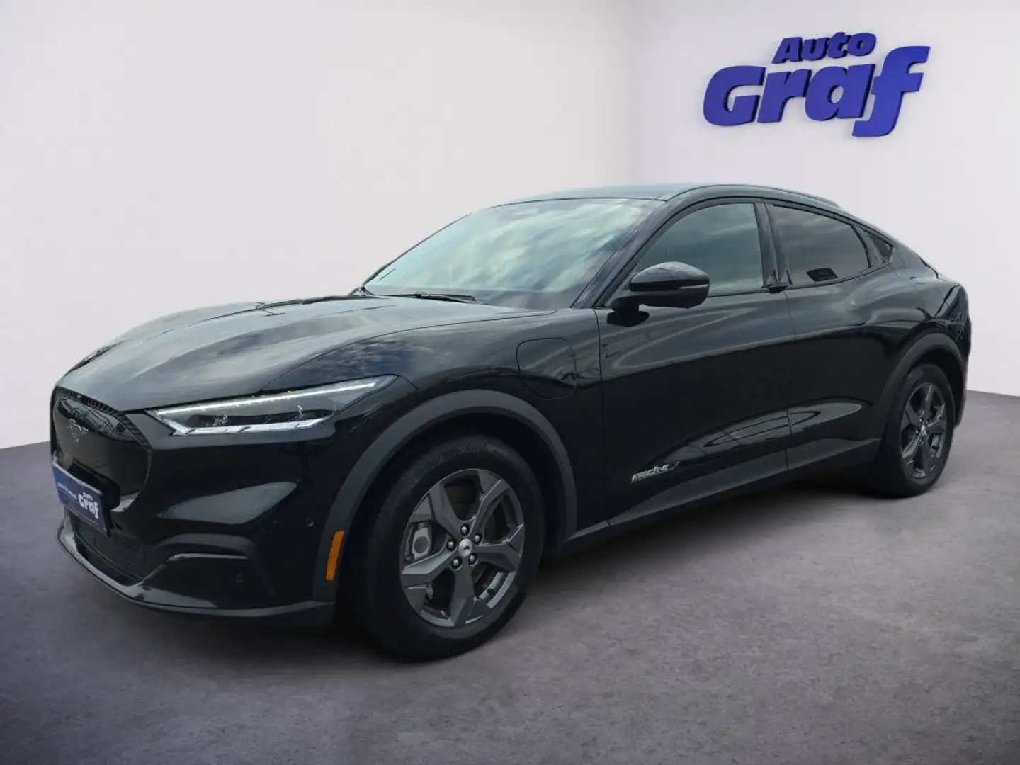 Ford Mustang Mach-E Elektro 88kWh Extended Range Schwarz - 1