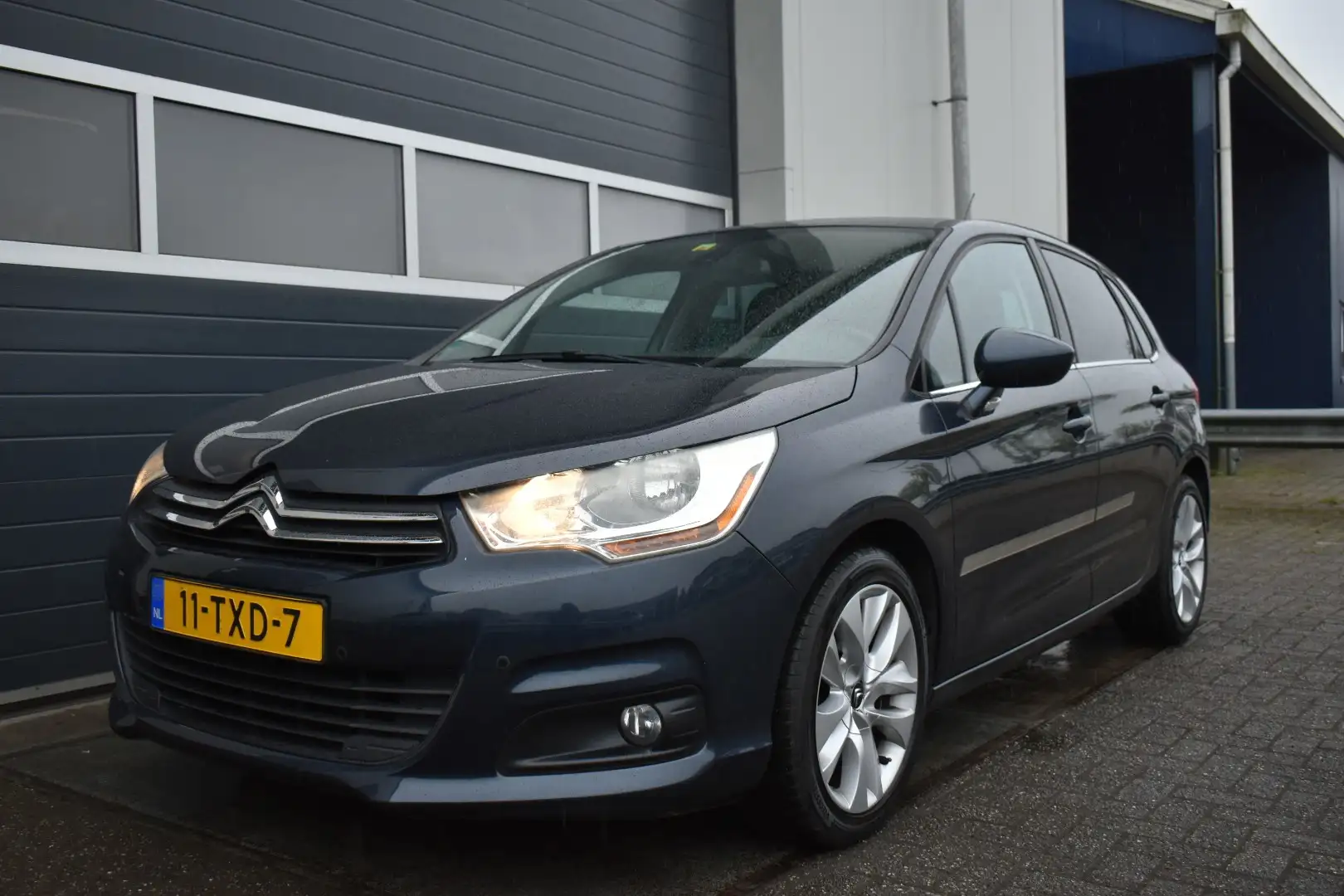 Citroen C4 1.6 VTi Tendance automaat Blauw - 1