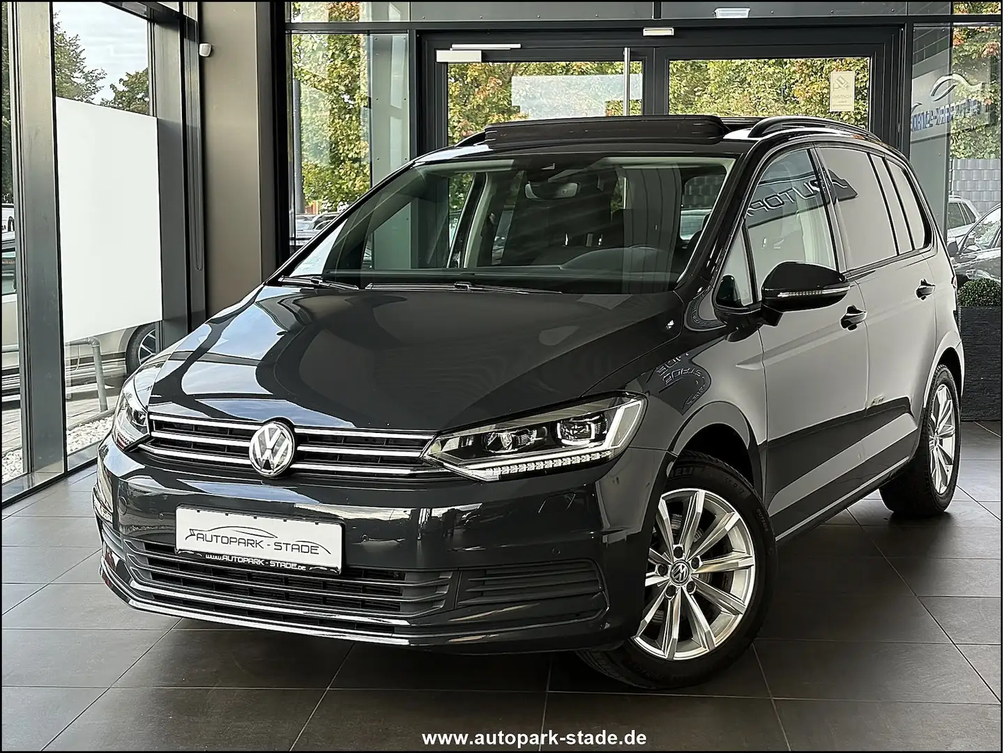 Volkswagen Touran 1.6 TDI DSG Pano Navi LED ACC Stdhzg. AHK Grau - 2