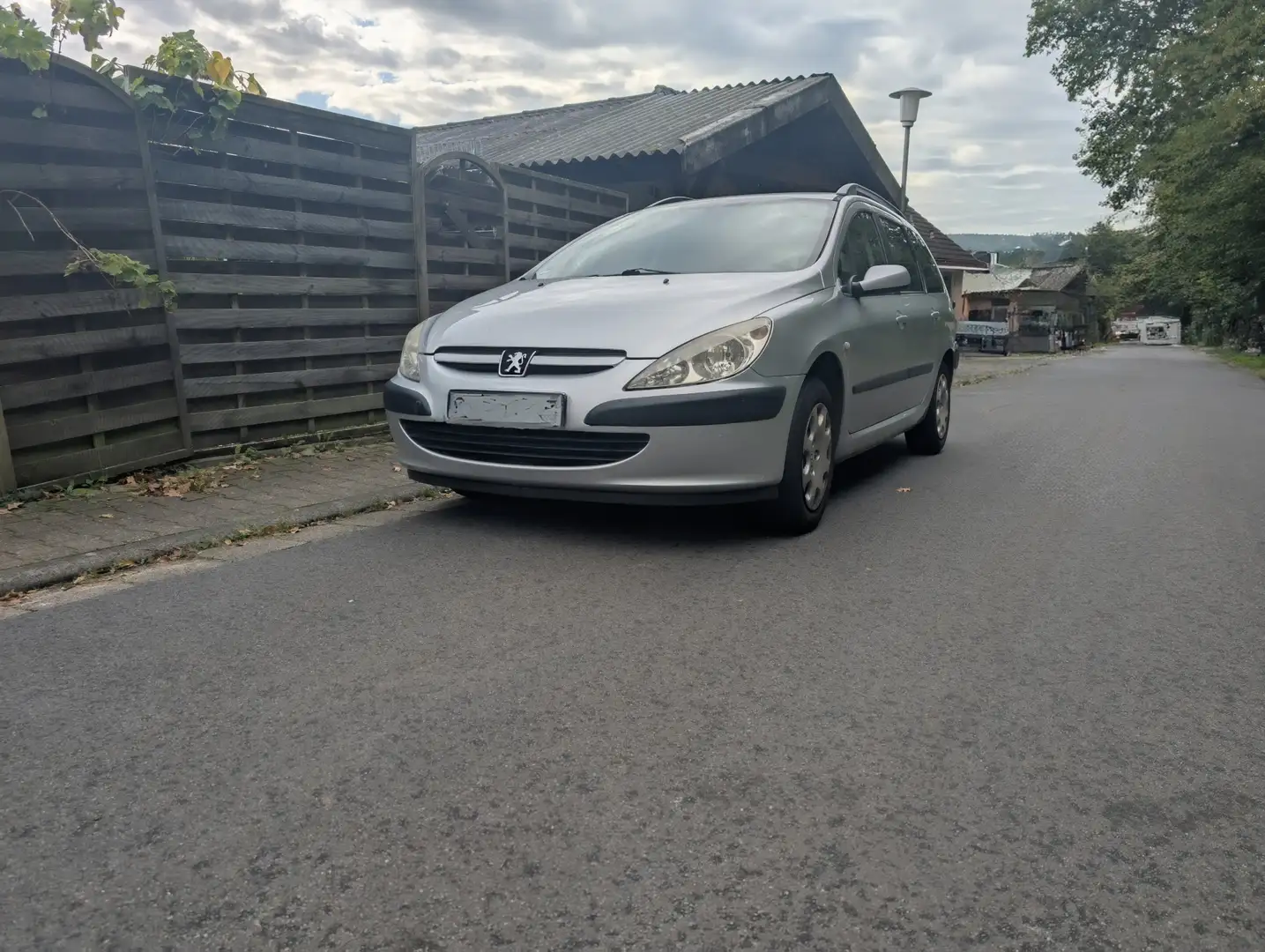 Peugeot 307 SW mit Tüv Grau - 1