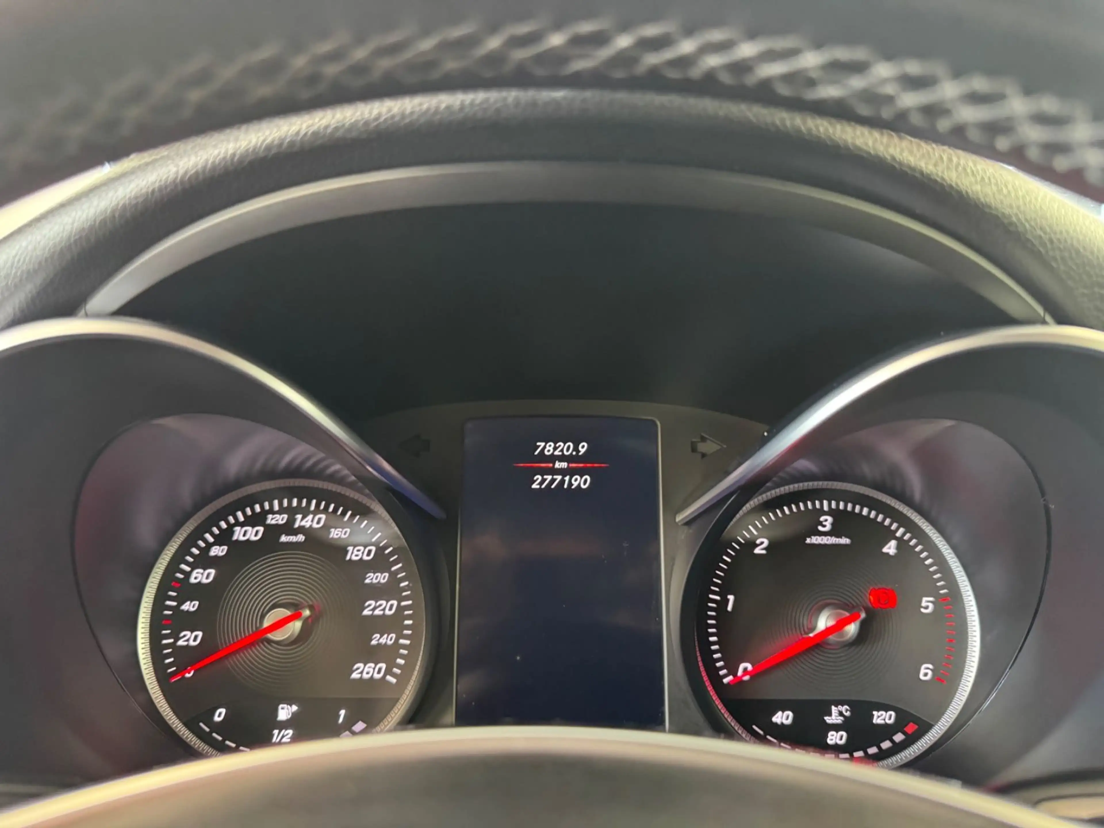 Mercedes-Benz GLC 250 d 4Matic *Distronic Plus*AMG-Line*Spur* — photo 14