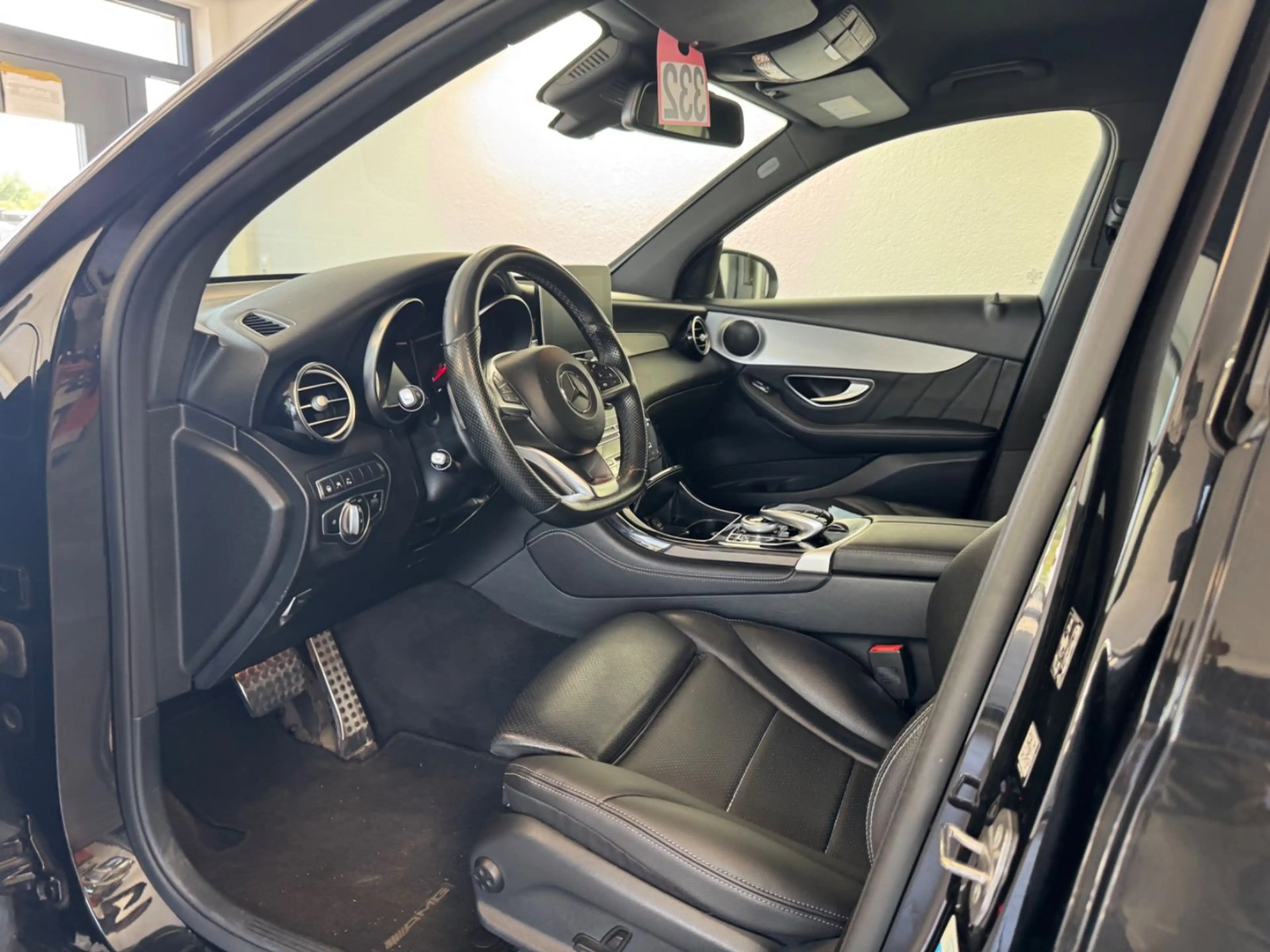 Mercedes-Benz GLC 250 d 4Matic *Distronic Plus*AMG-Line*Spur* — photo 12