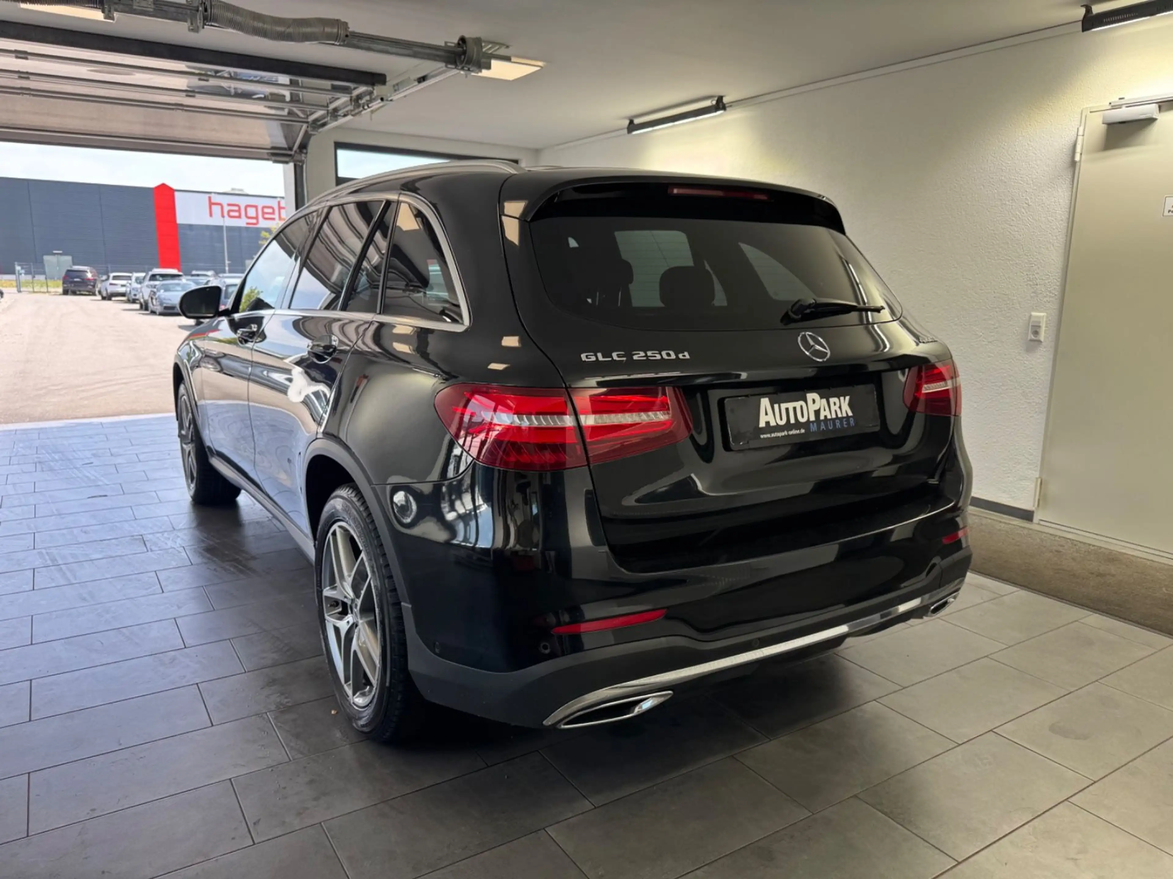 Mercedes-Benz GLC 250 d 4Matic *Distronic Plus*AMG-Line*Spur* — photo 8