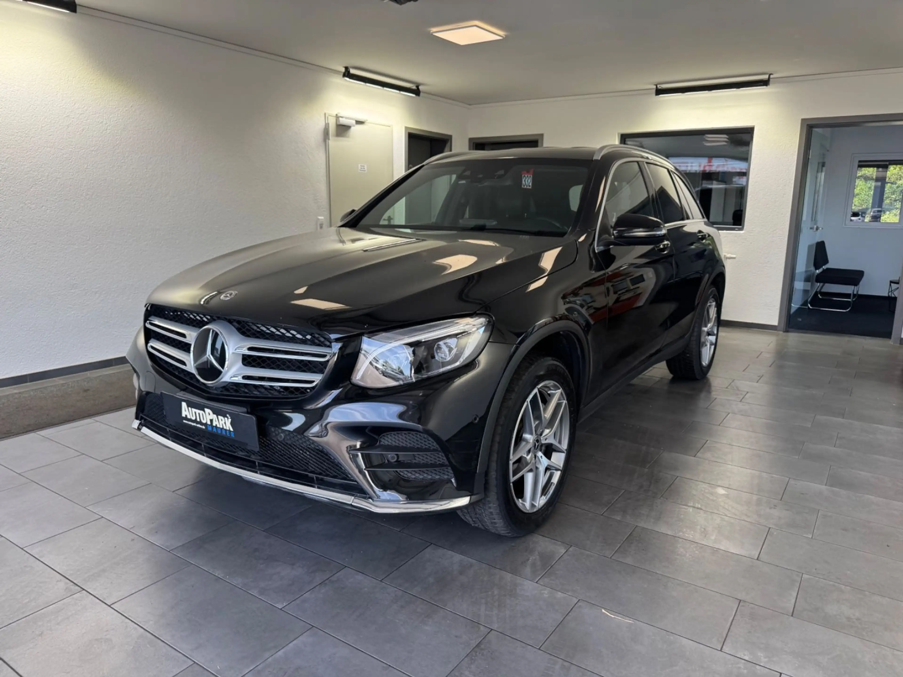 Mercedes-Benz GLC 250 d 4Matic *Distronic Plus*AMG-Line*Spur* — photo 3