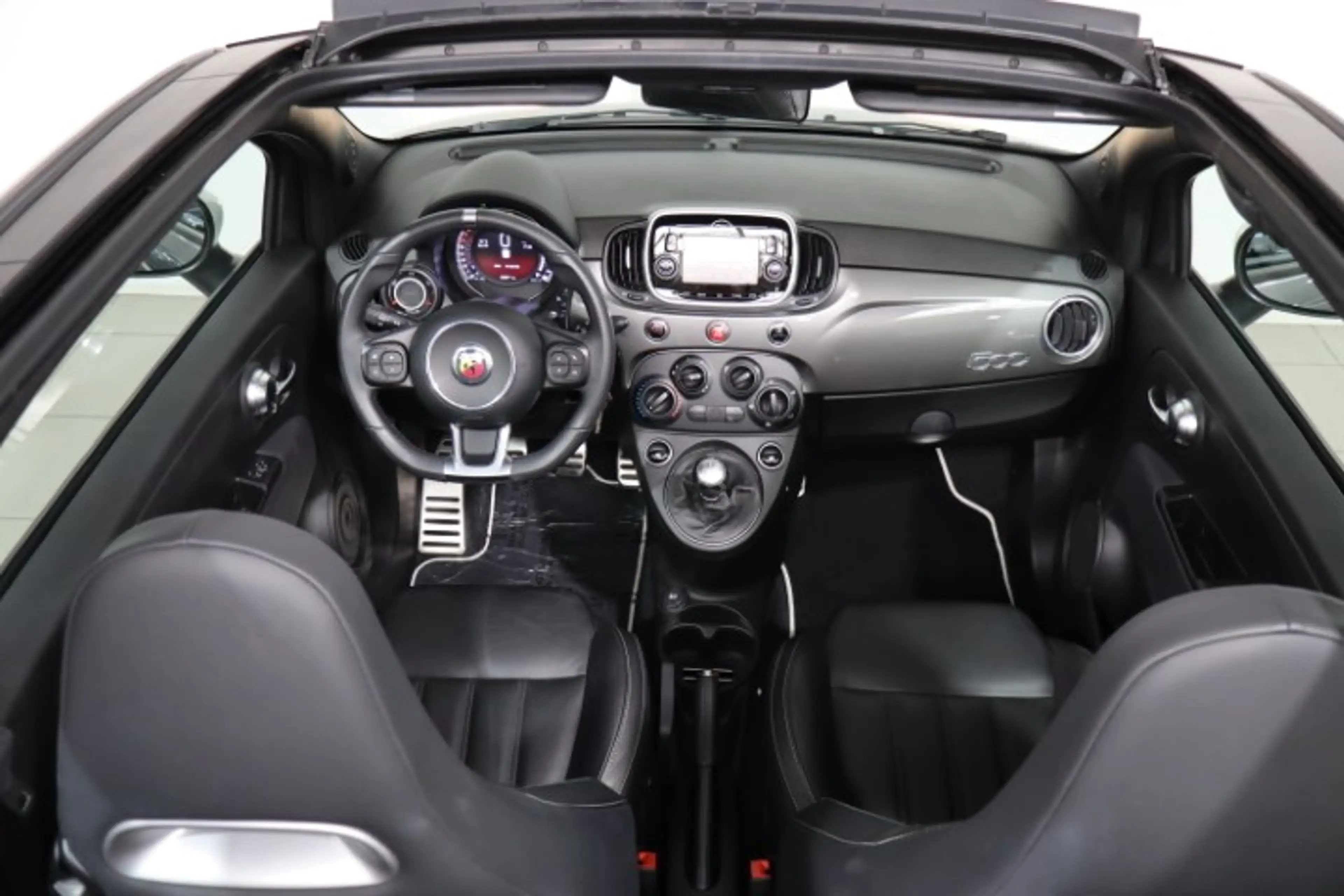 Abarth 595C 1.4i — photo 8