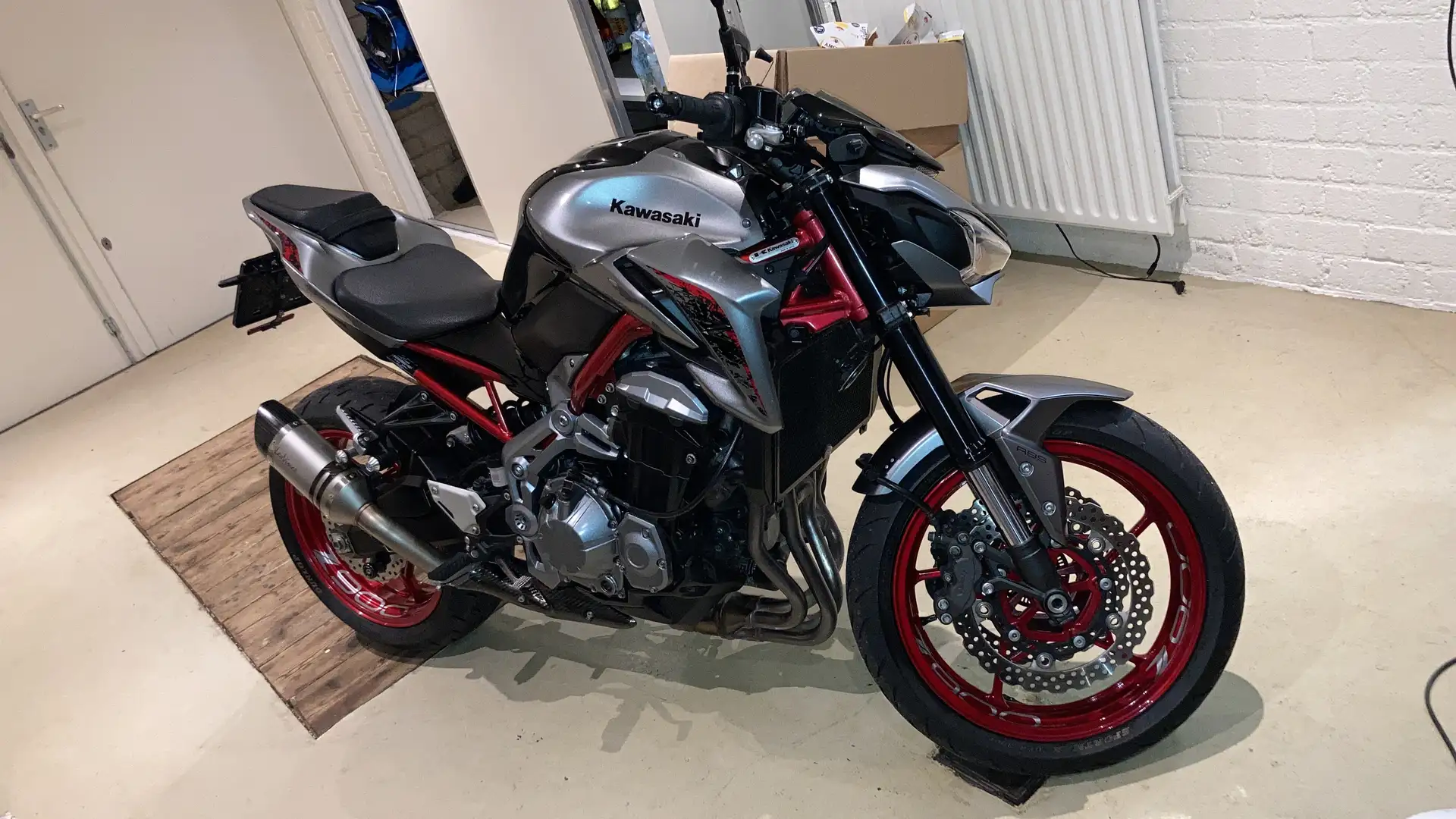Kawasaki Z 900 70 kw prachtige kleurenstelling Argintiu - 2