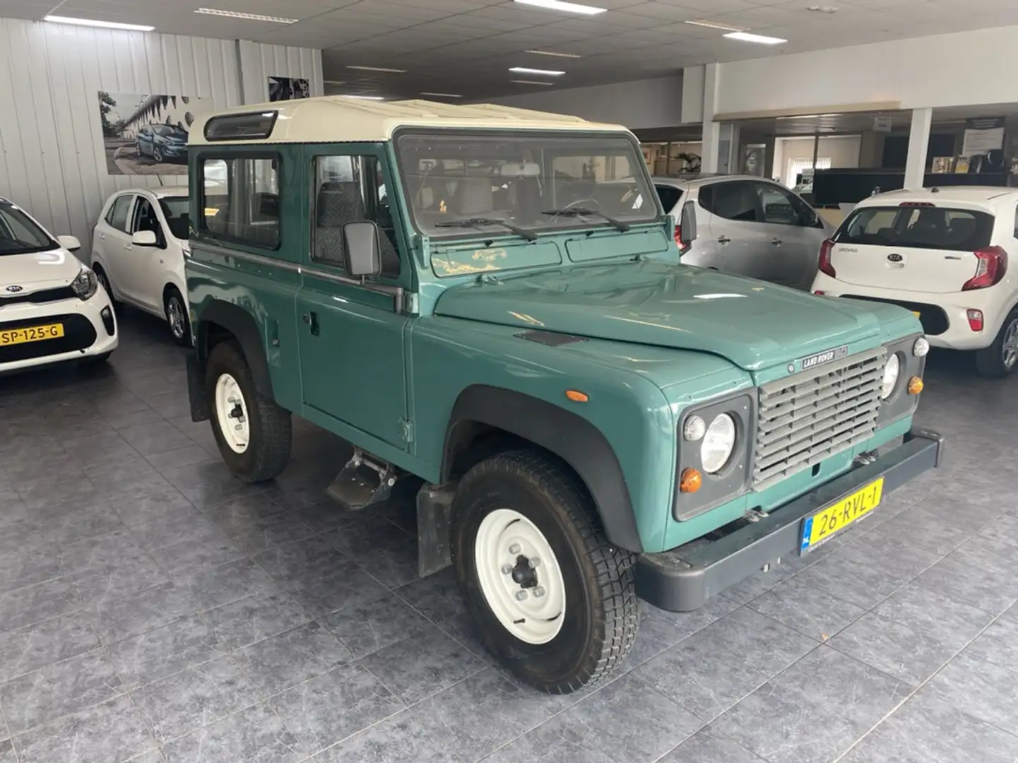 Land Rover Defender 2.5 90" County Green - 2