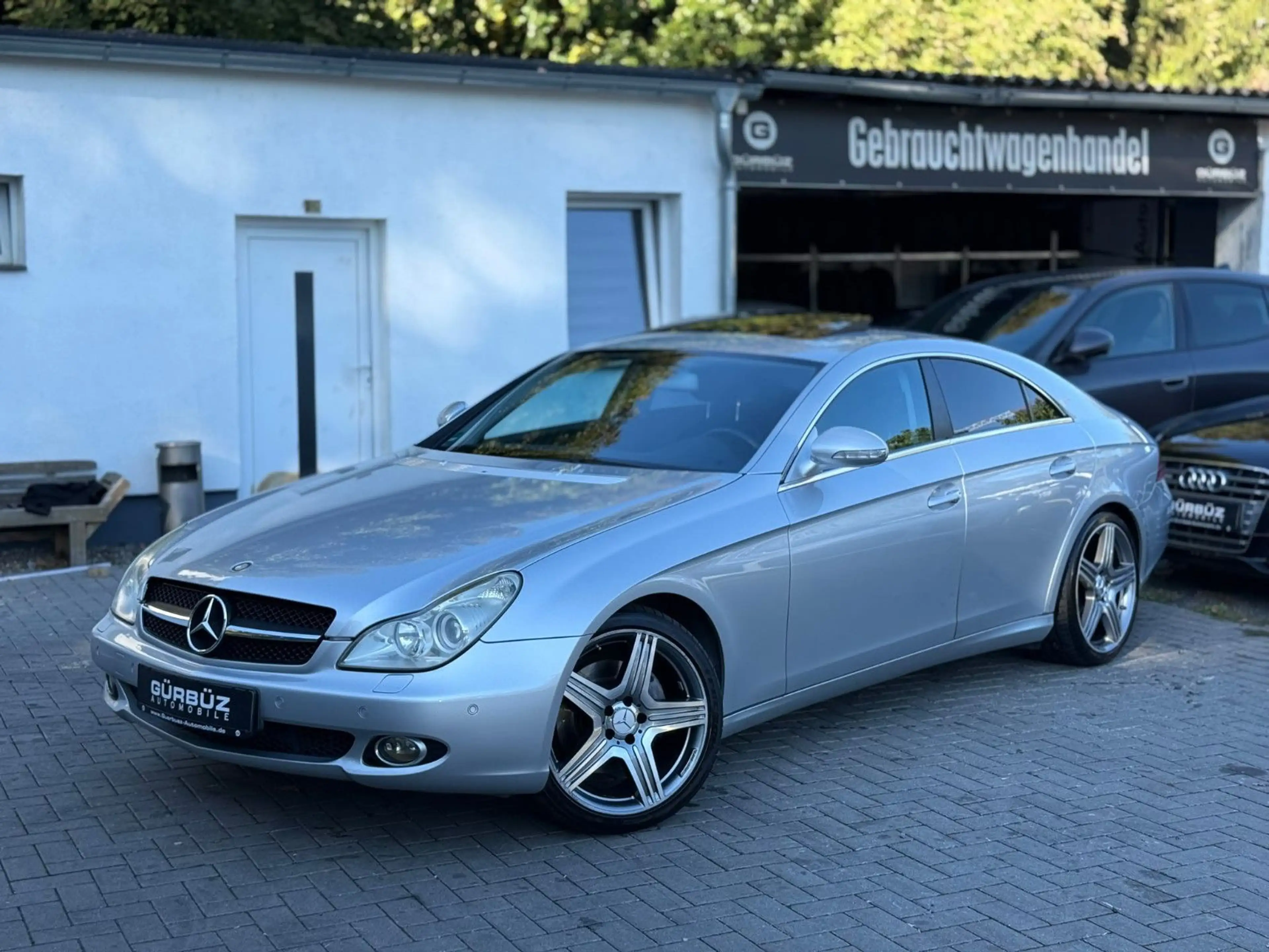 Mercedes-Benz CLS 350 *SbDach*Leder*Xenon — photo 3