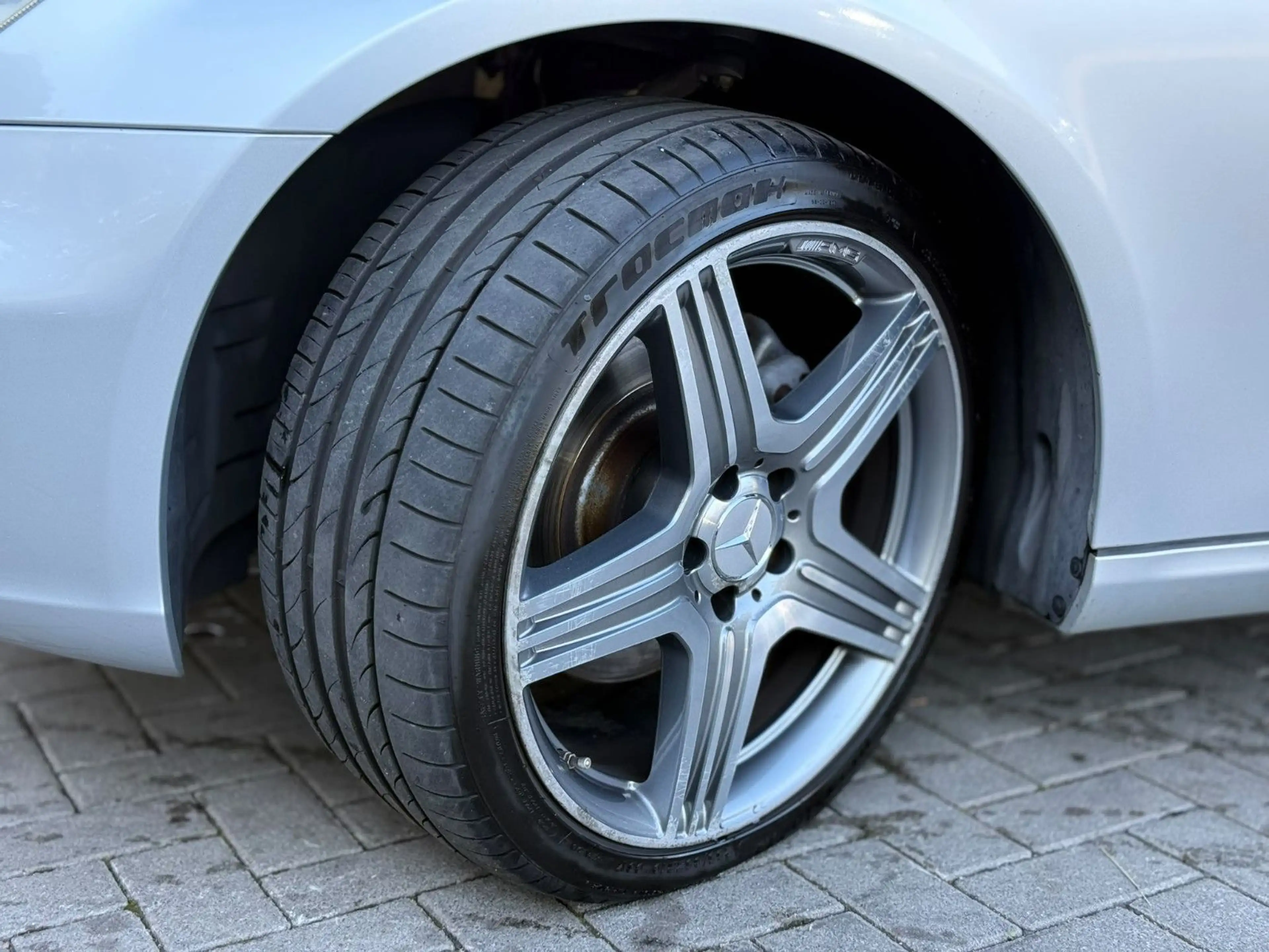 Mercedes-Benz CLS 350 *SbDach*Leder*Xenon — photo 12
